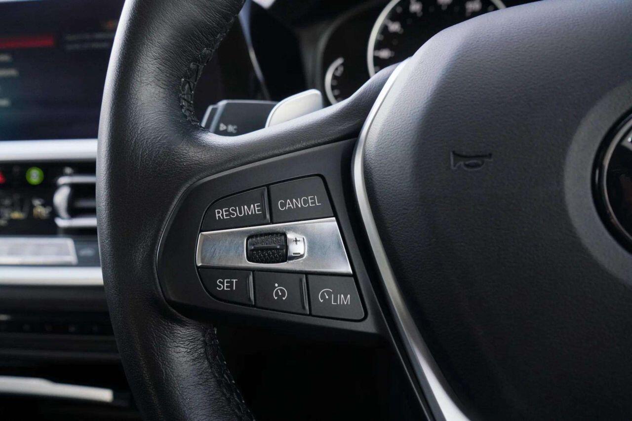 BMW 3 Series view 19