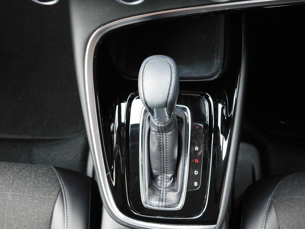 HR-V