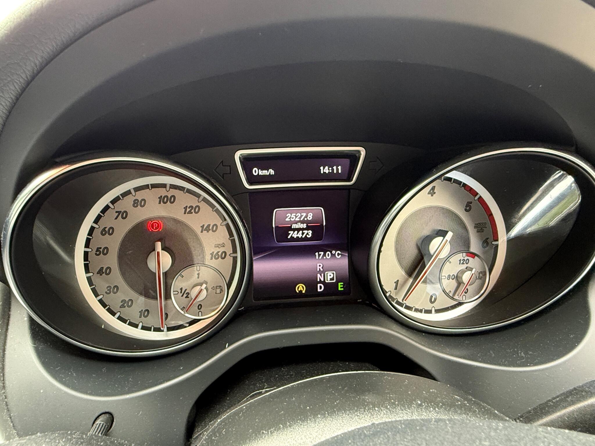 2015 Mercedes-Benz CLA image 41