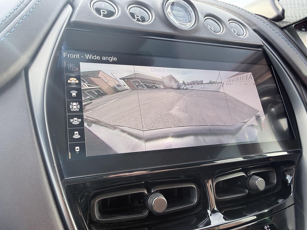 Aston Martin DBX view 29
