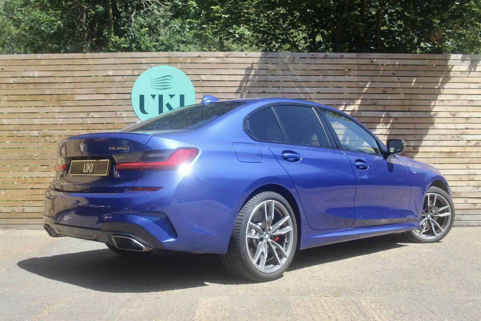 BMW 3 Series view 2