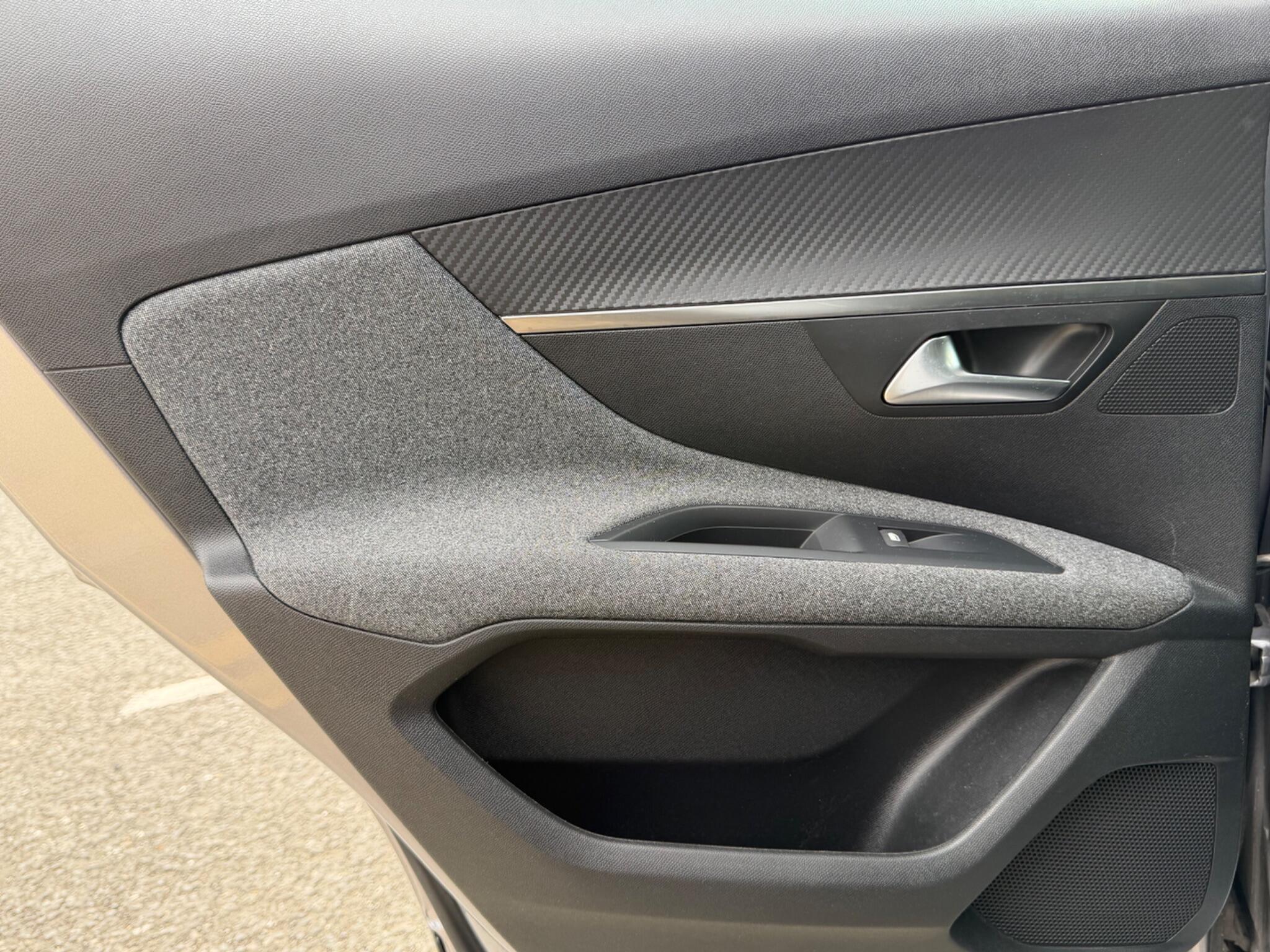 Peugeot 3008 view 23