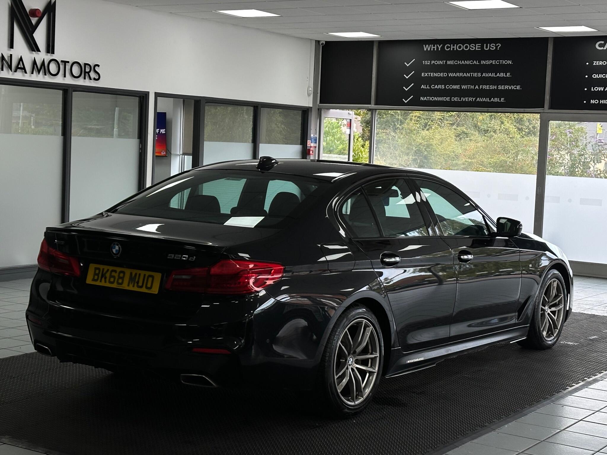 BMW 5 Series view 12