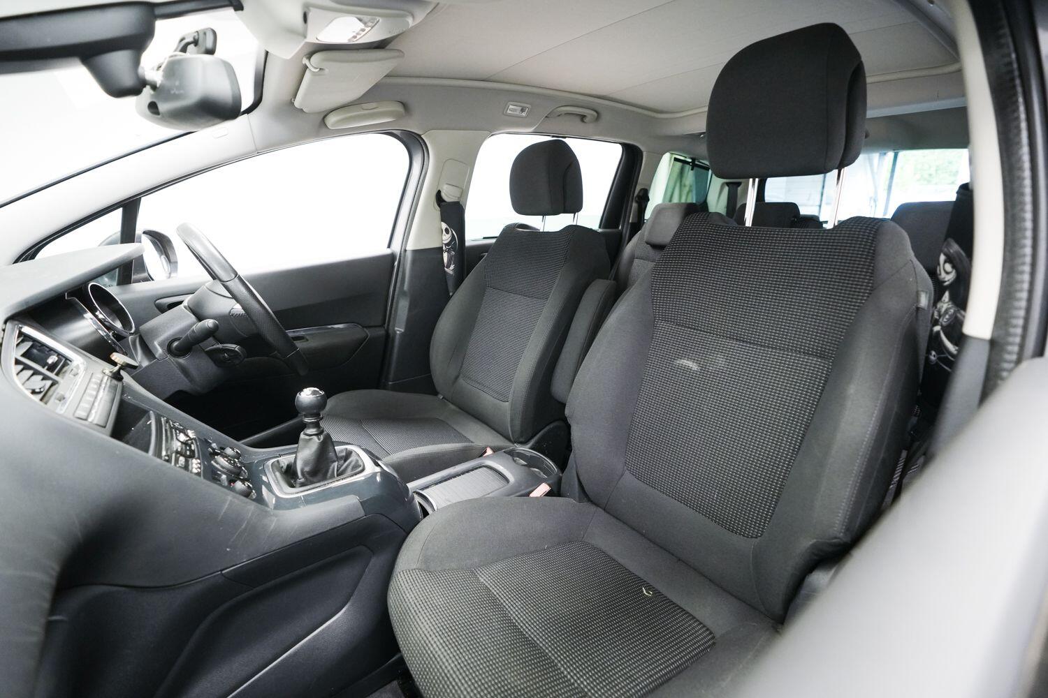 Peugeot 5008 view 21