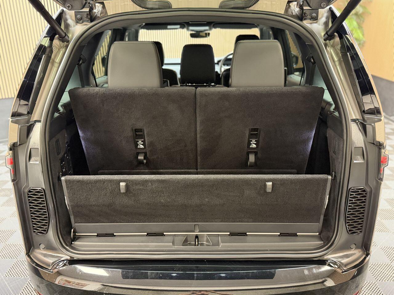 Land Rover Discovery 3 view 13