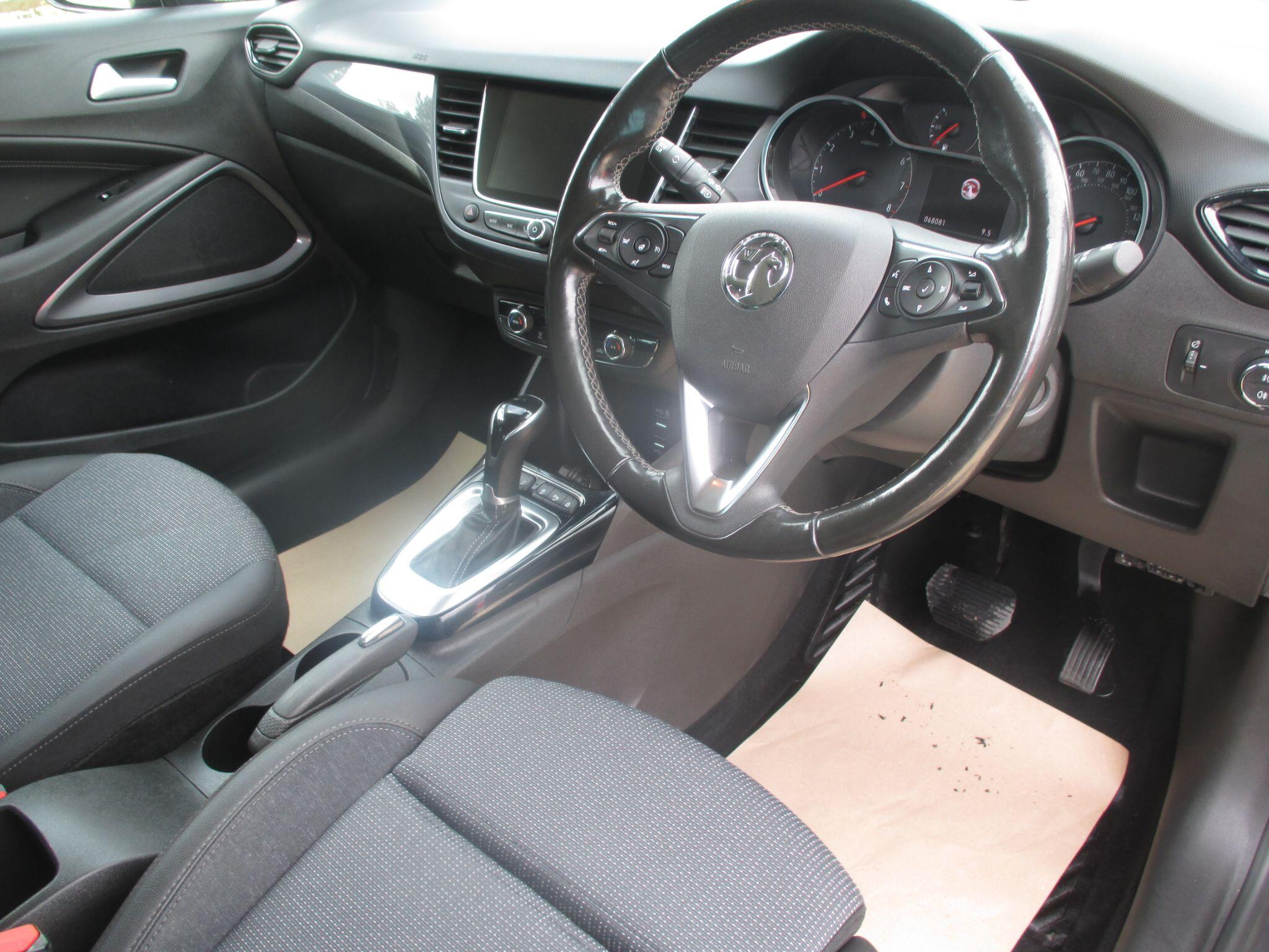 Vauxhall Crossland view 24
