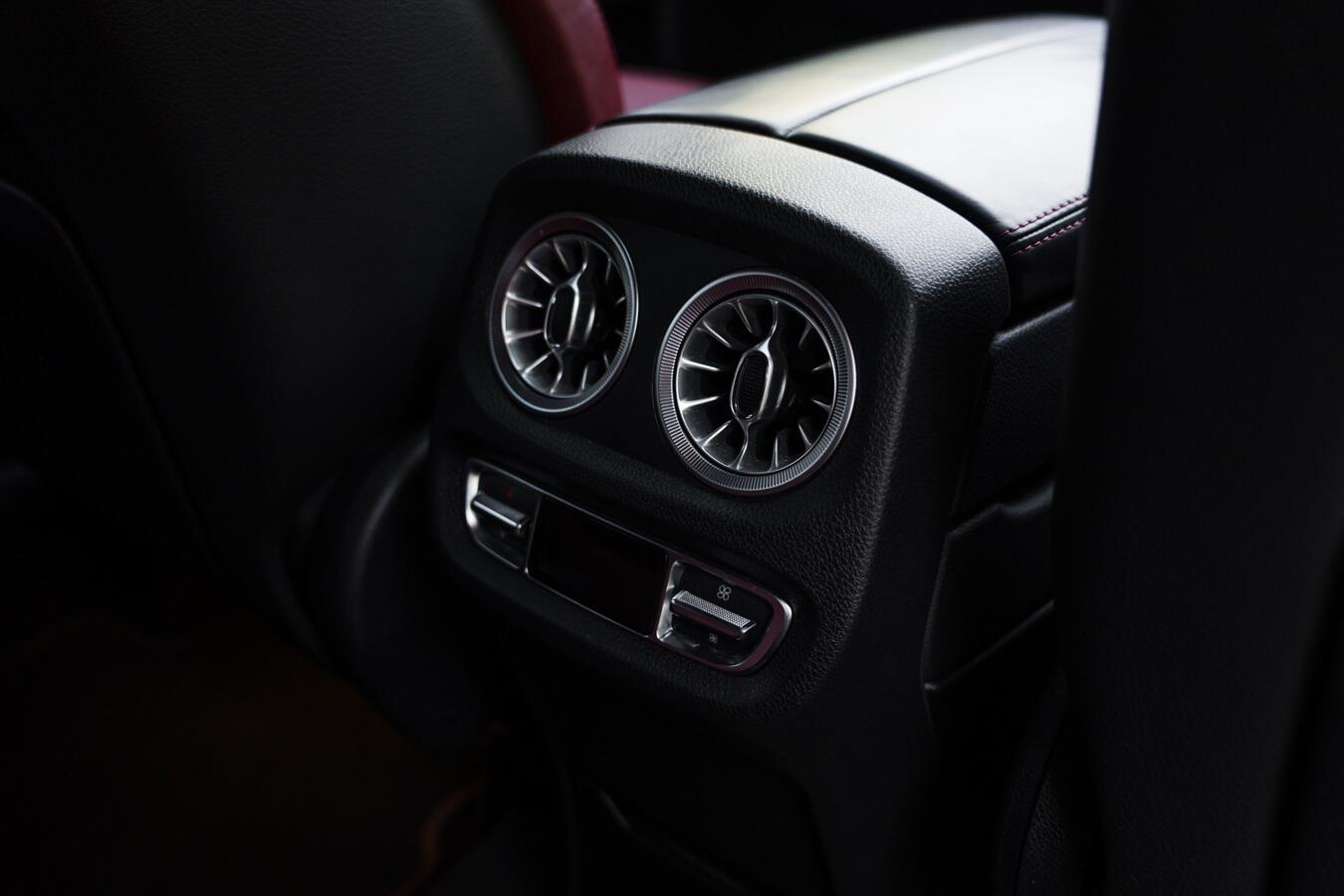 Mercedes-Benz G Class view 38