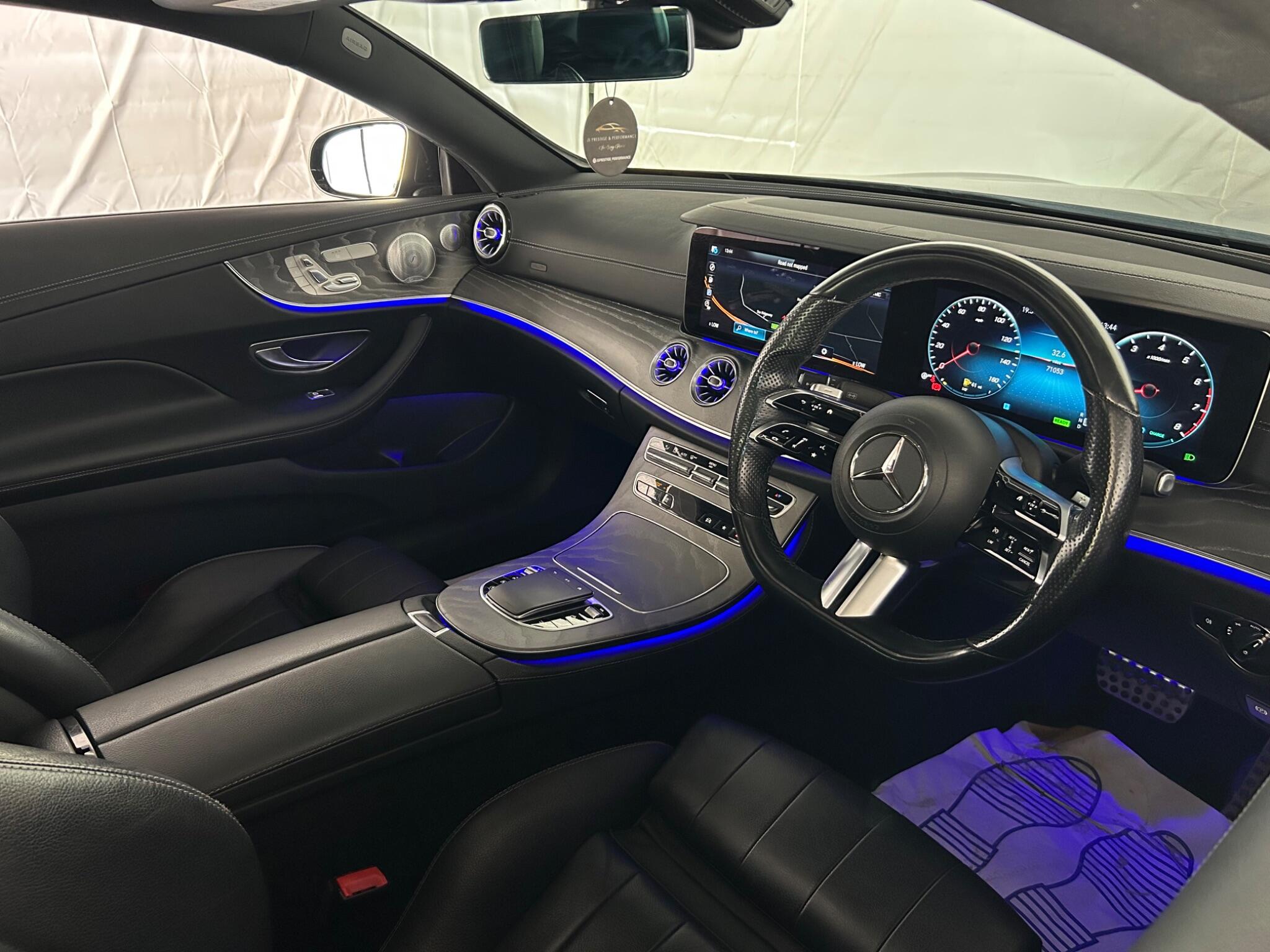 Mercedes-Benz E Class view 18
