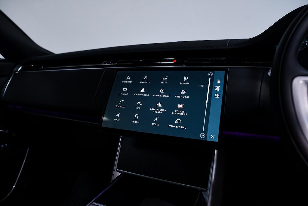 Land Rover Range Rover view 22