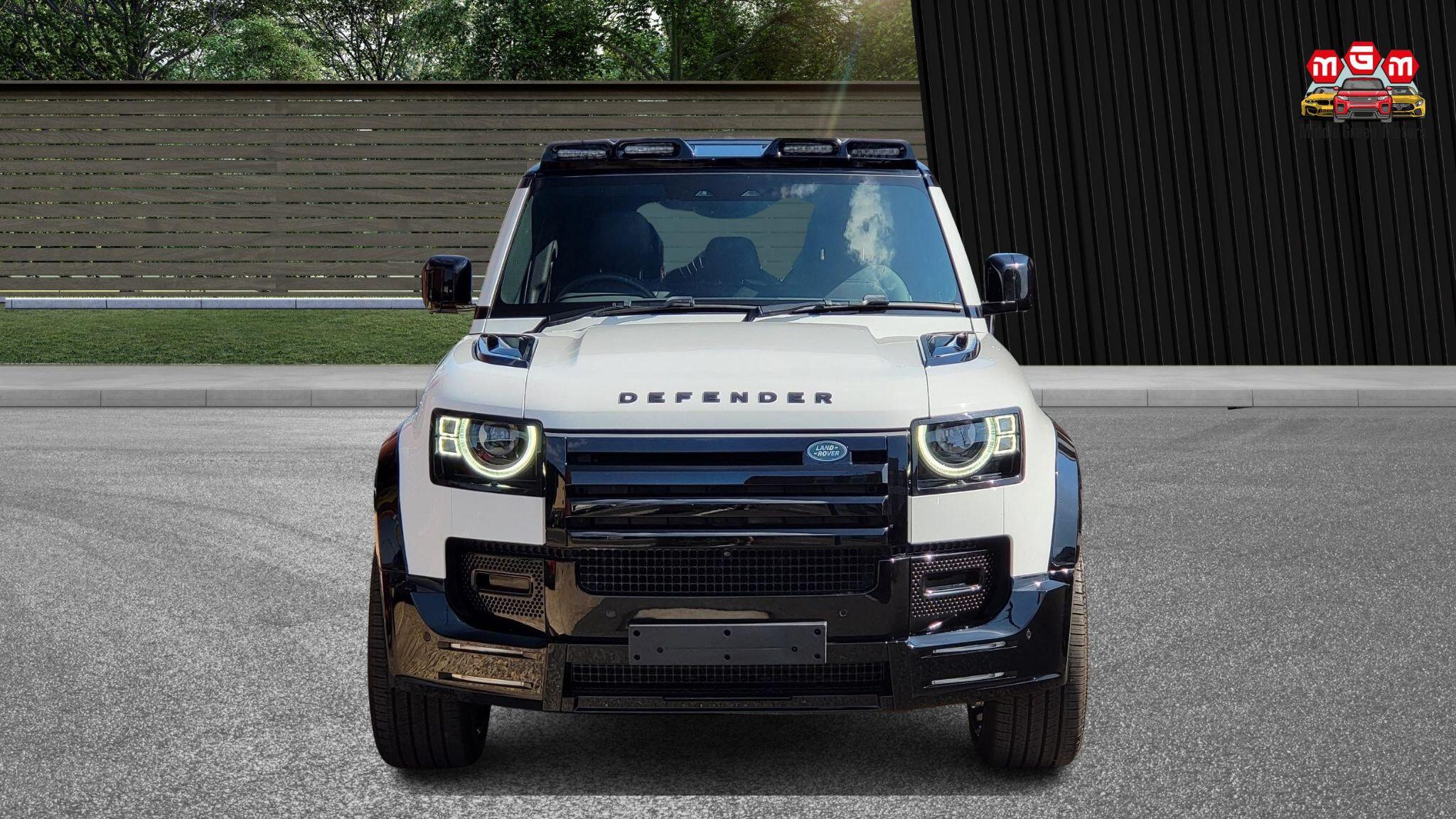Land Rover Defender view 3