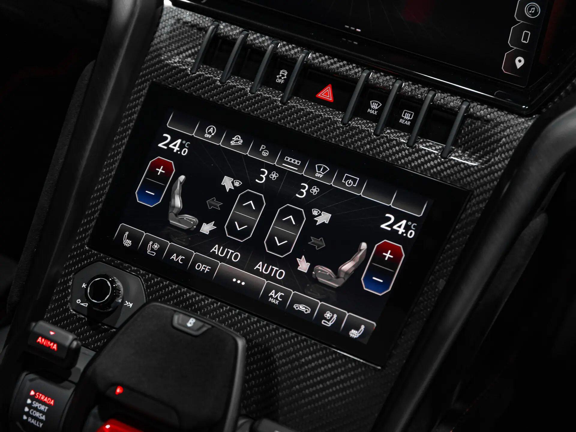 Lamborghini Urus view 28