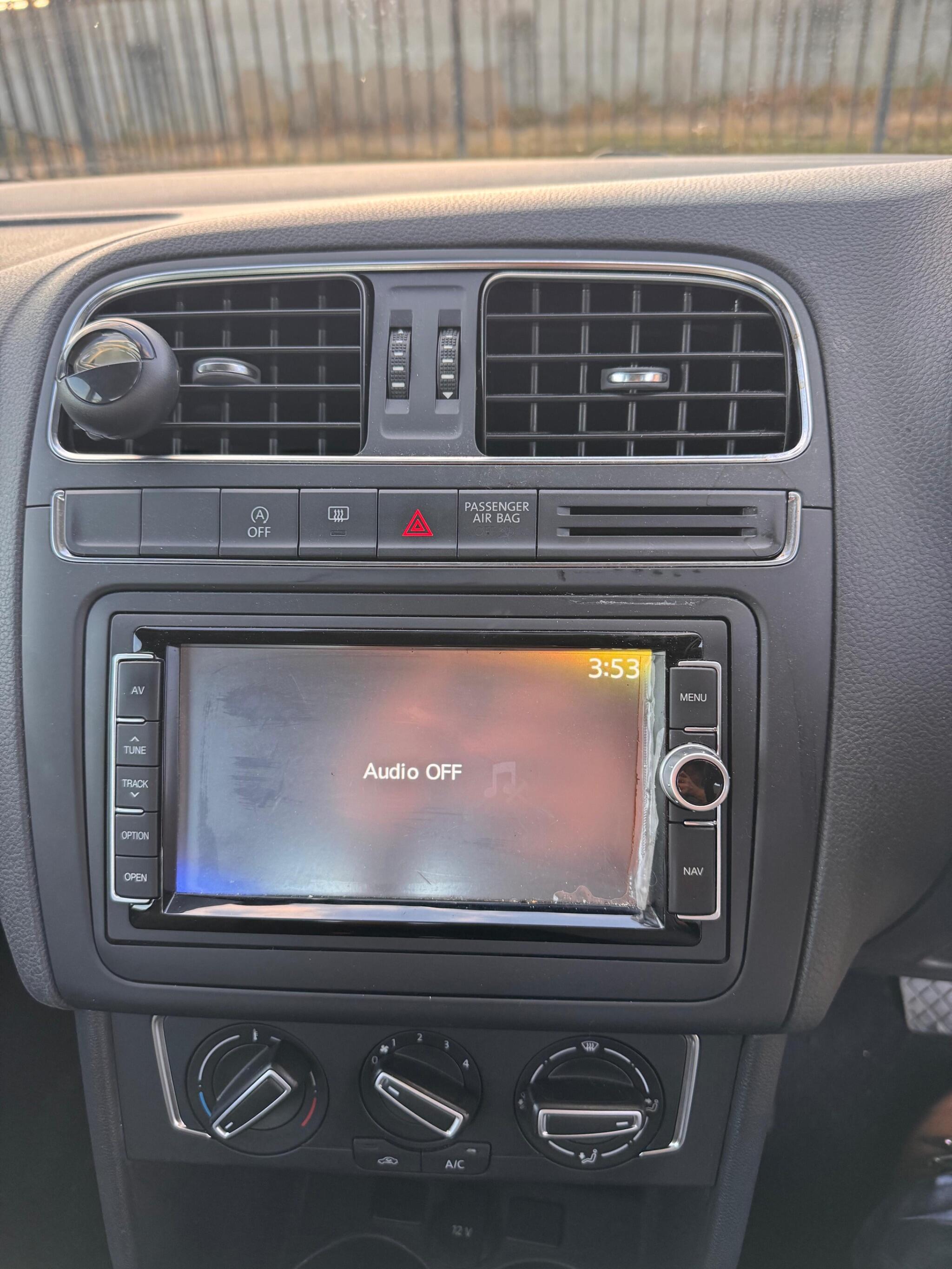 Volkswagen Polo view 21