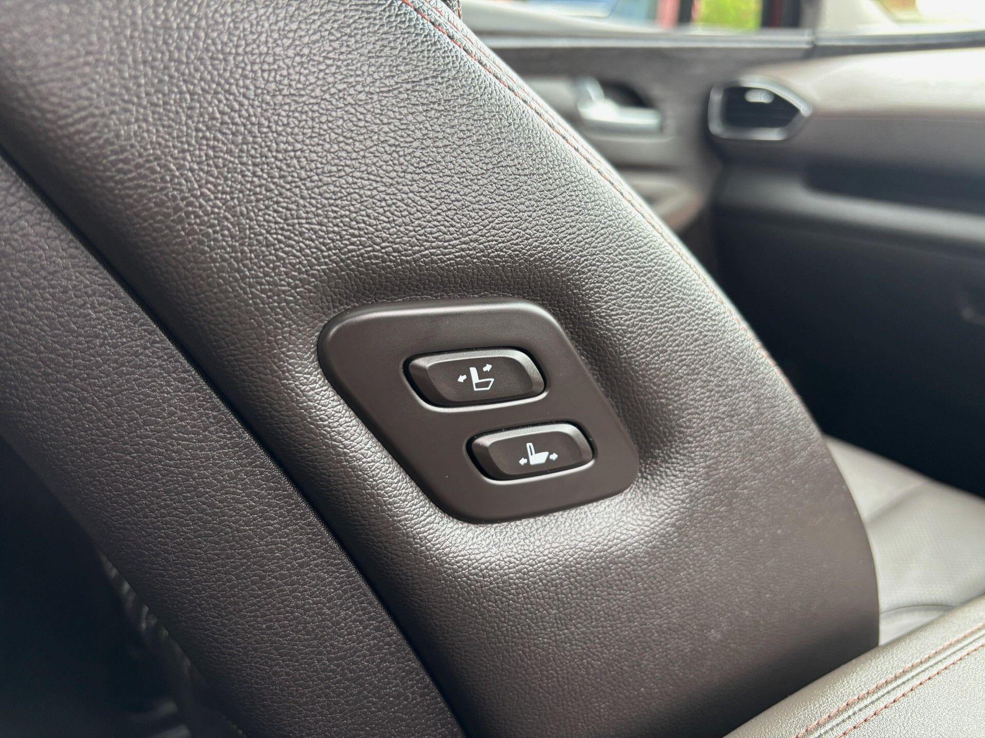 Hyundai Santa Fe view 18