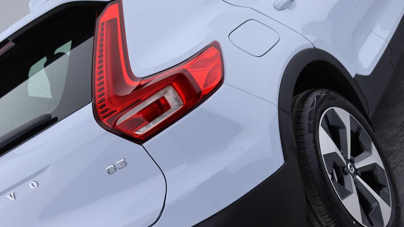 Volvo XC40 view 38