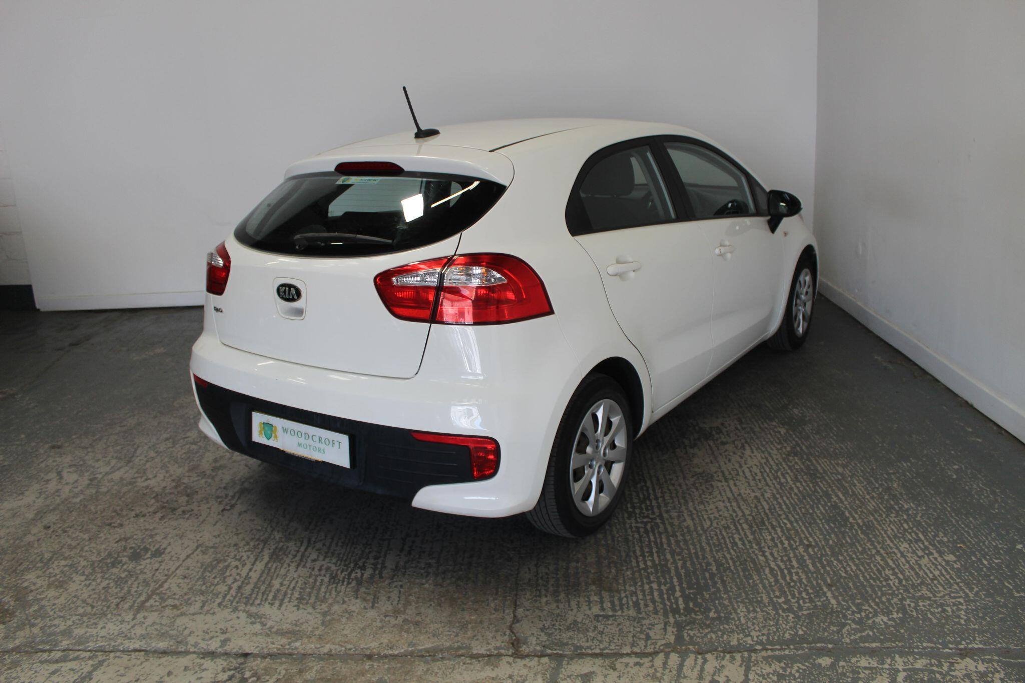 Kia Rio view 8