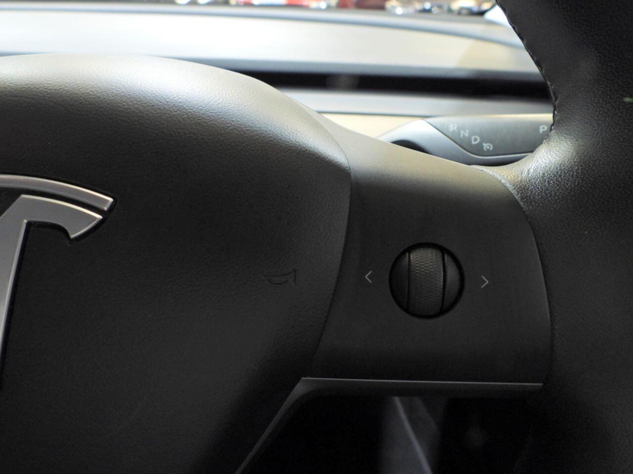 Tesla Model 3 view 23