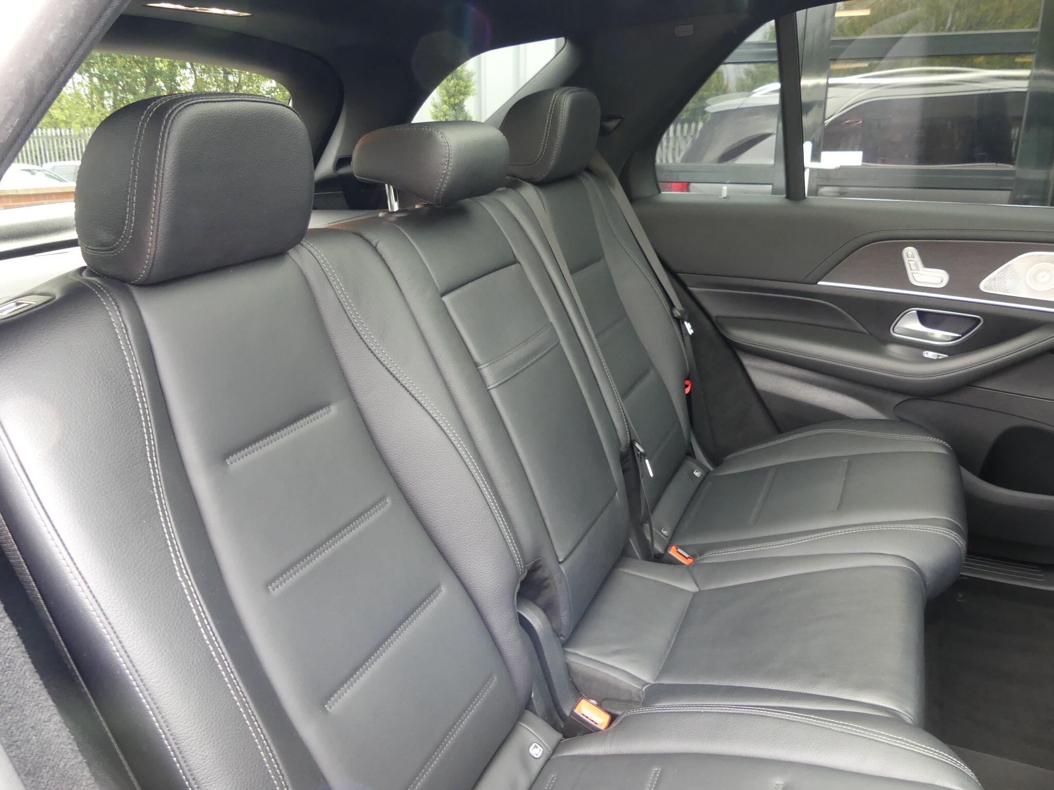 Mercedes-Benz Gle view 15
