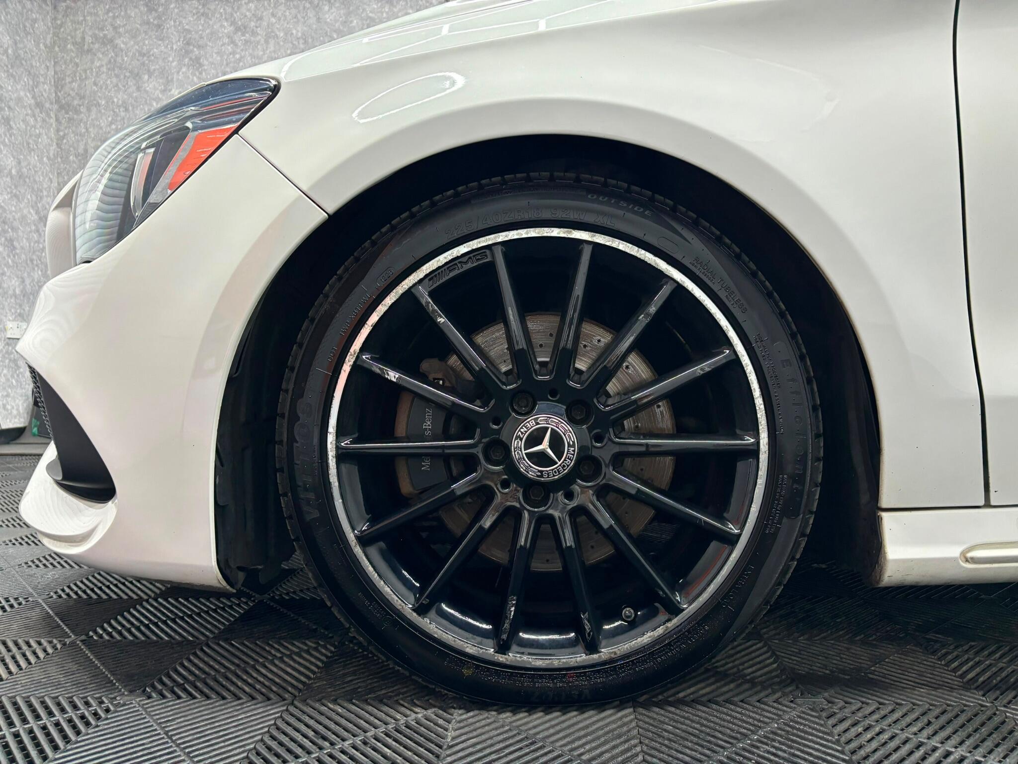 Mercedes-Benz Cla view 29