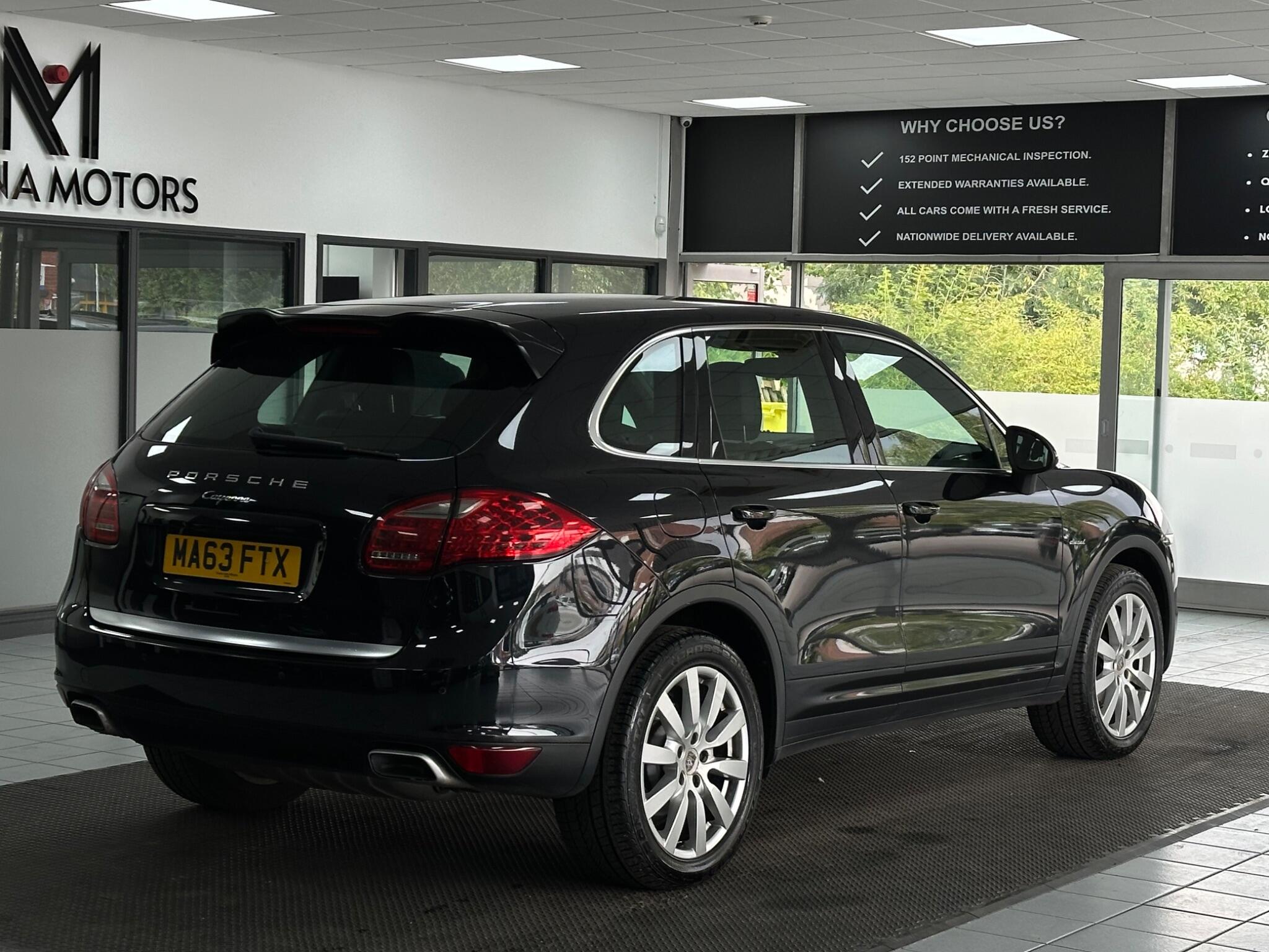 Porsche Cayenne view 13