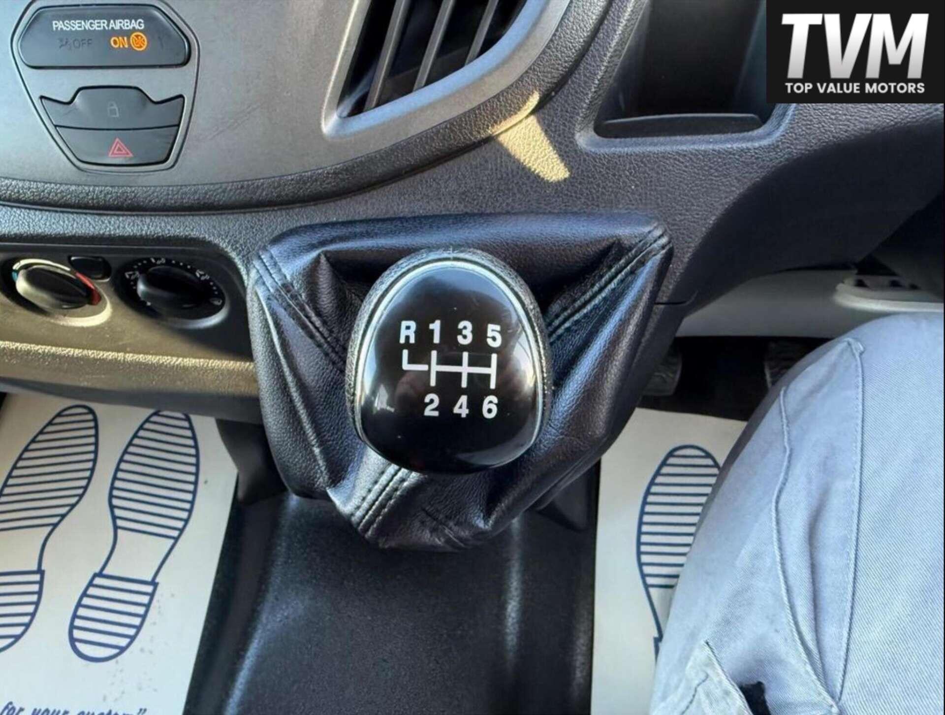 Ford Transit view 12