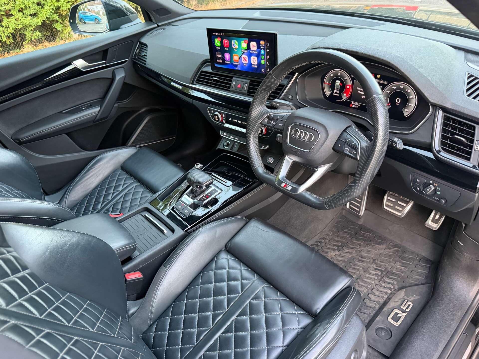 Audi Q5 view 21