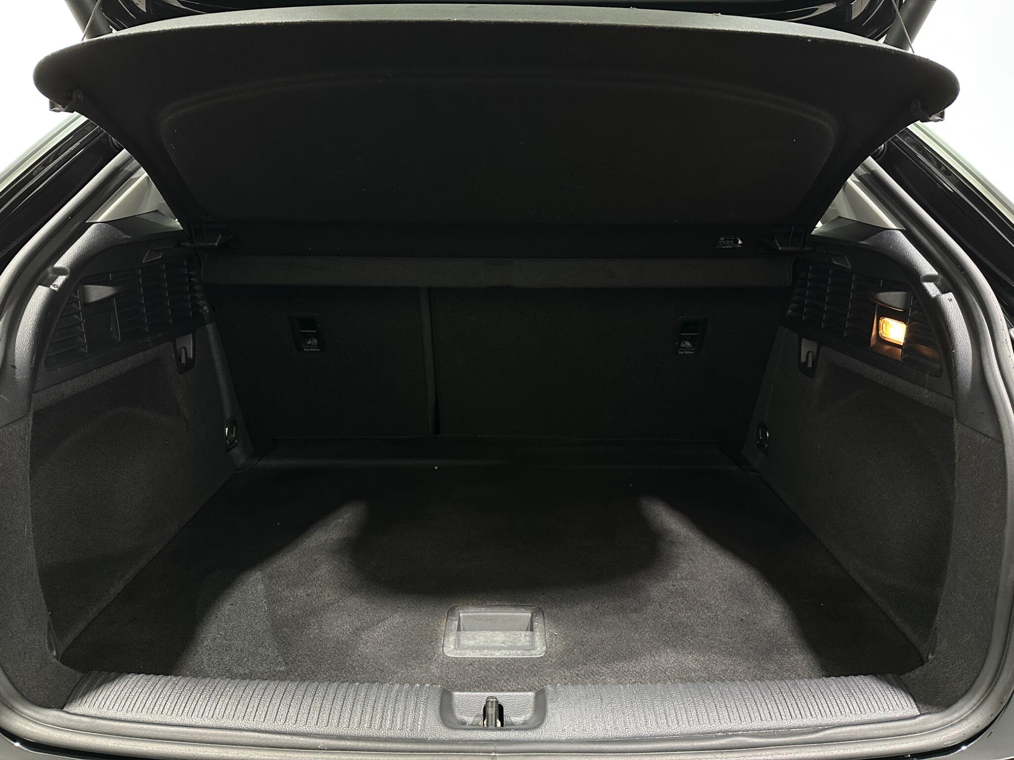 Audi Q2 view 47