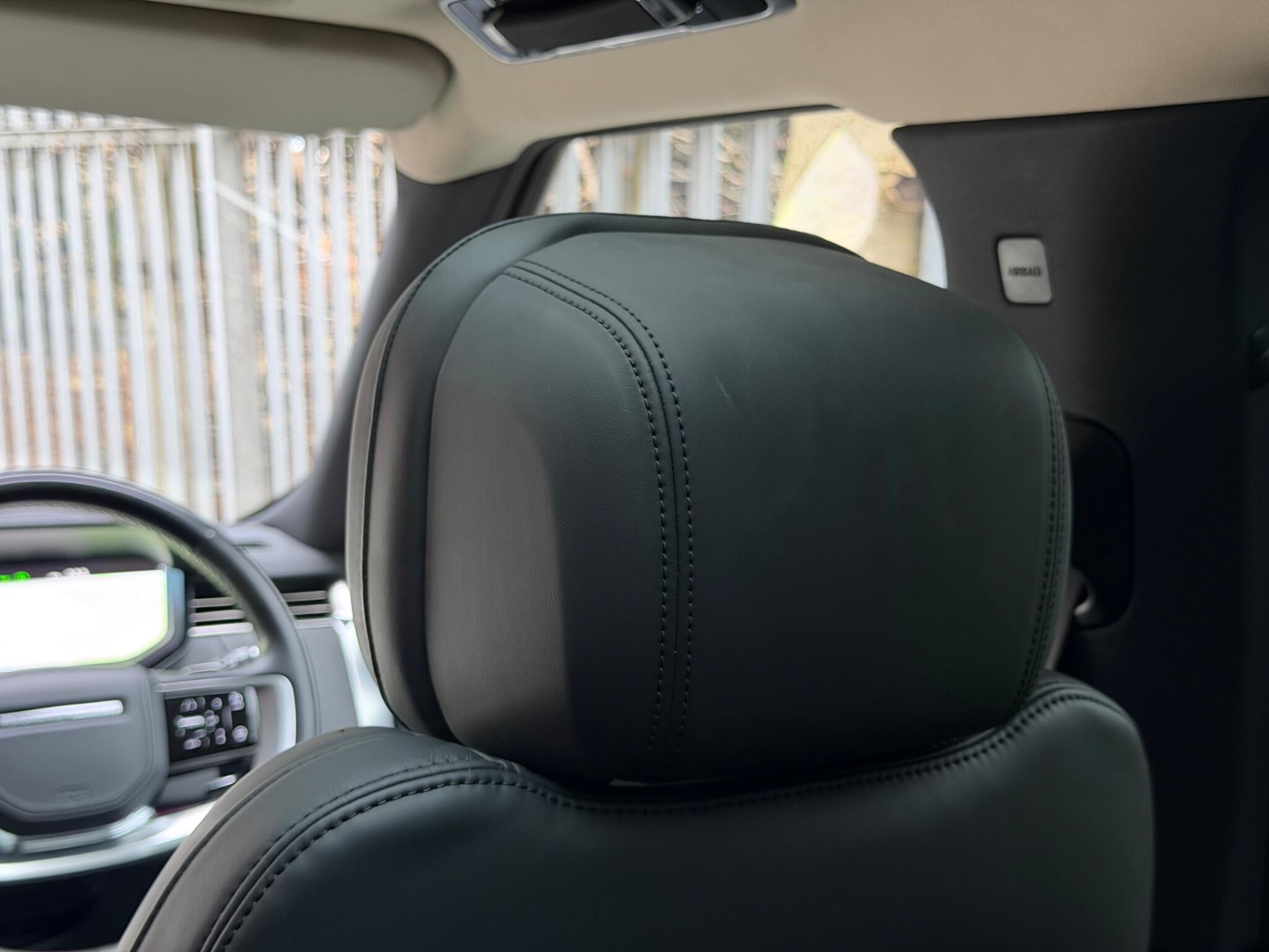 Land Rover Range Rover view 28
