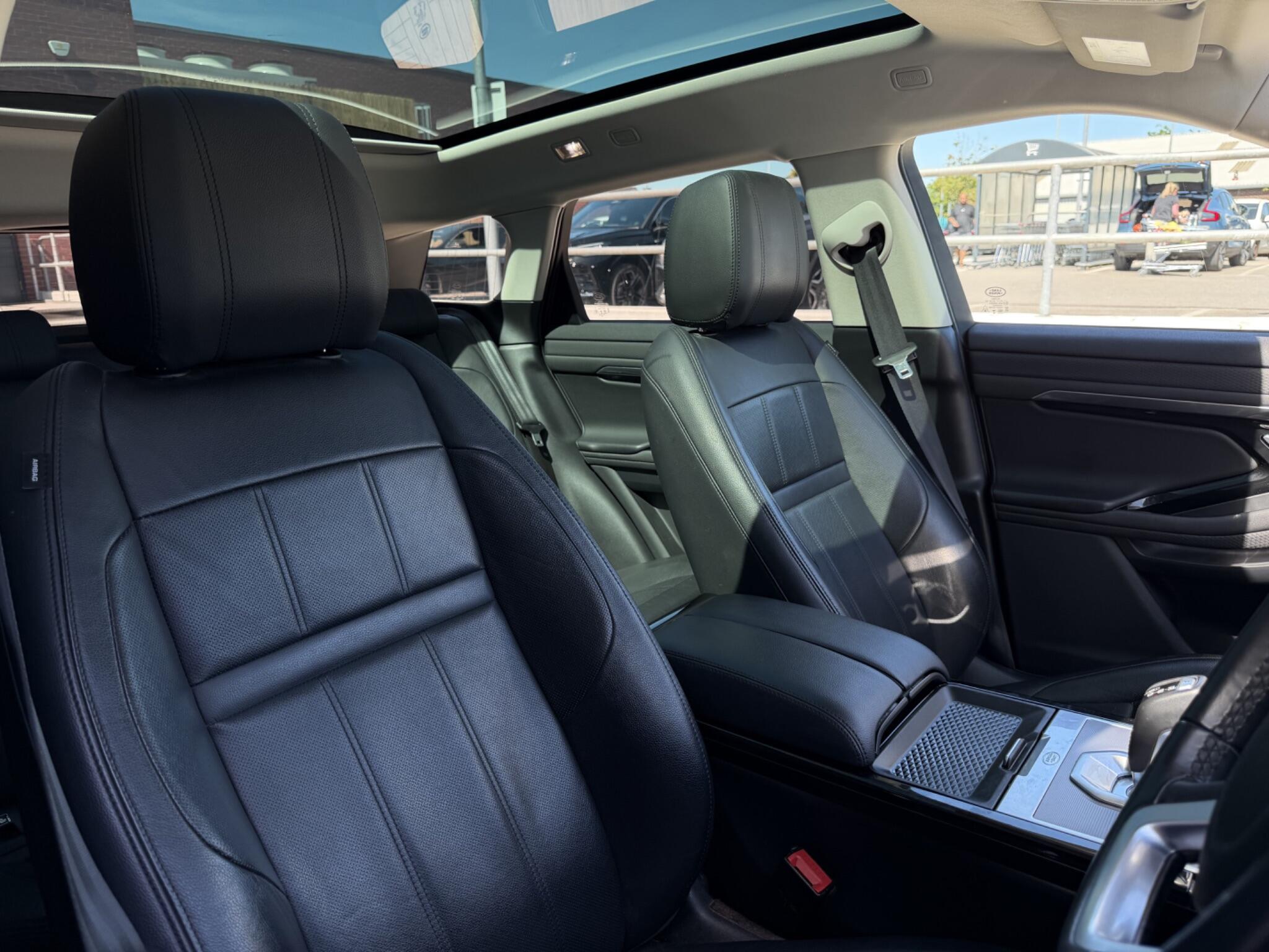 Land Rover Range Rover Evoque view 19