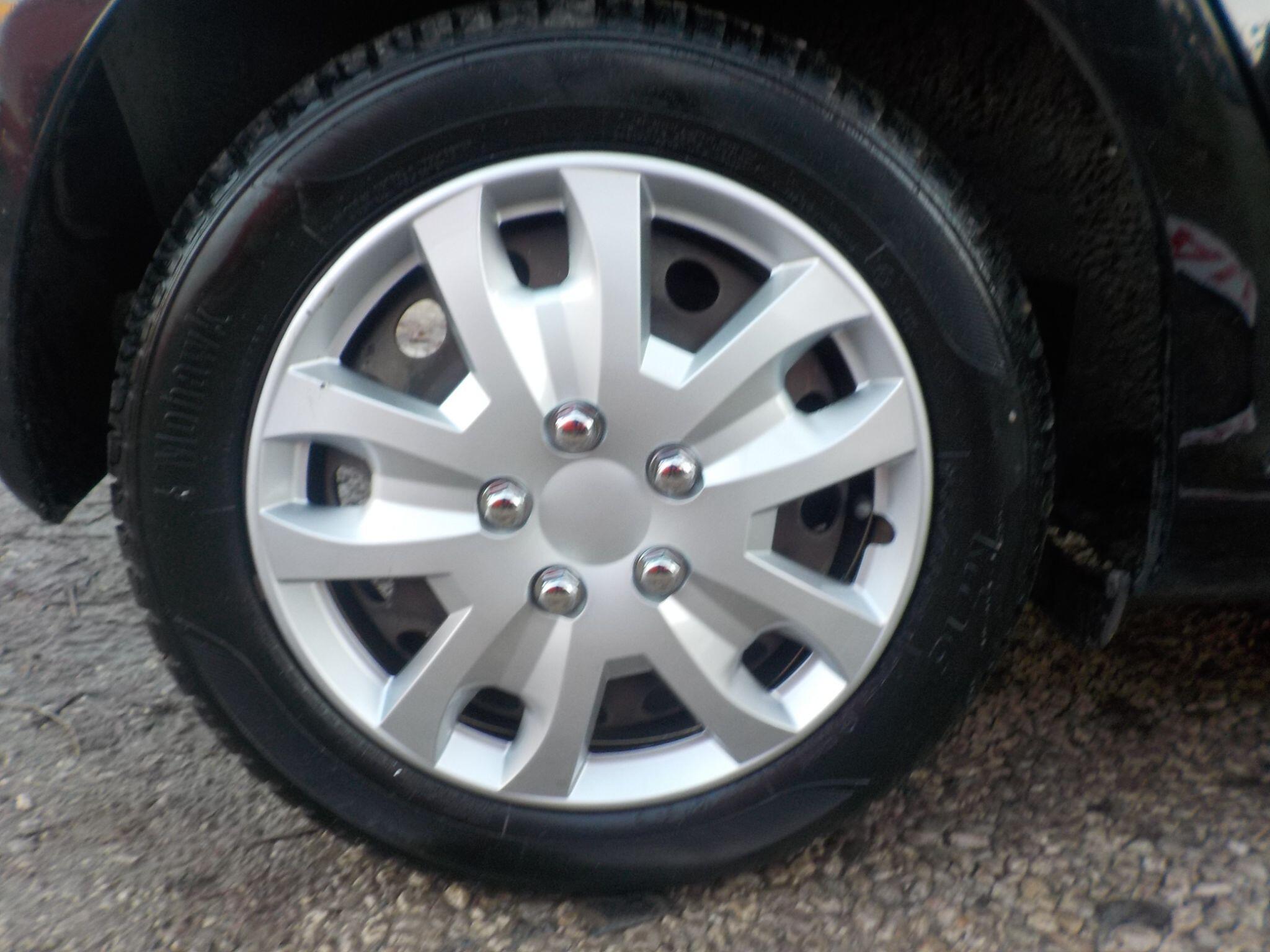 Toyota AYGO 1.0 VVT-i Move Euro 5 5dr