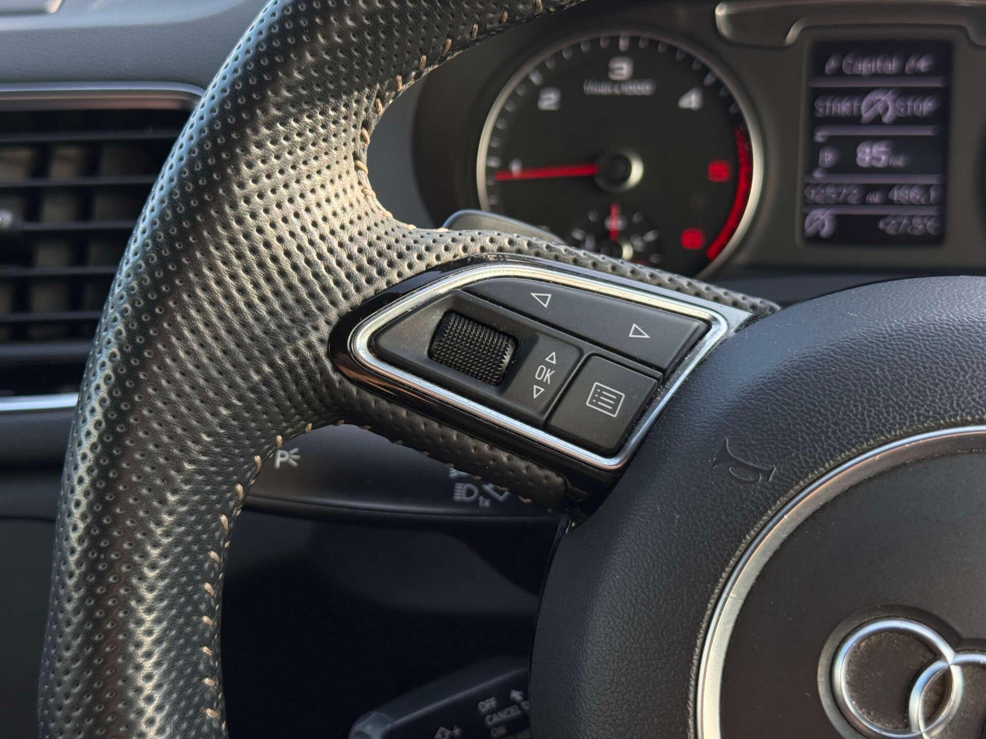 Audi Q3 view 52