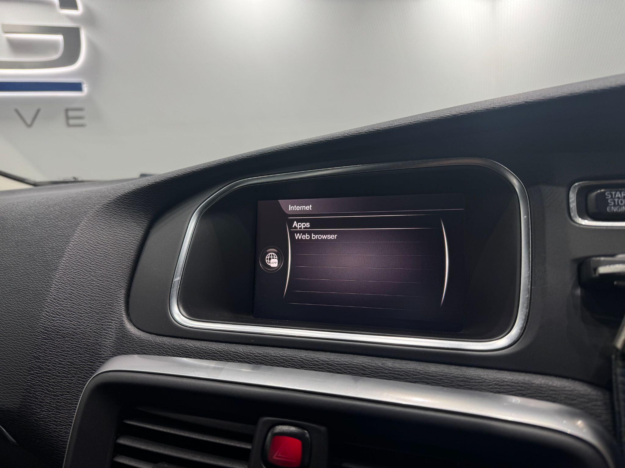 Volvo V40 view 29