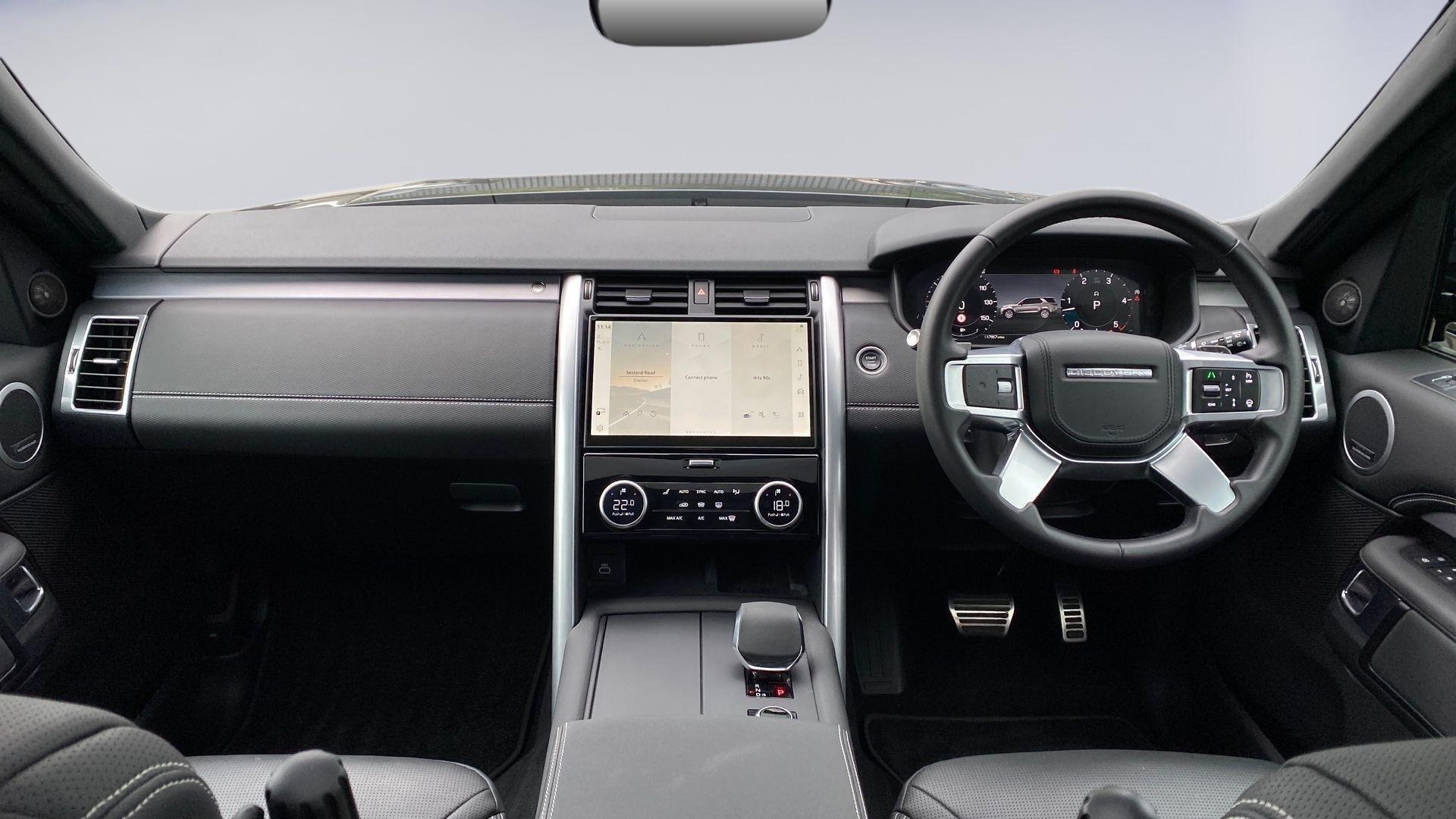 Land Rover Discovery view 9
