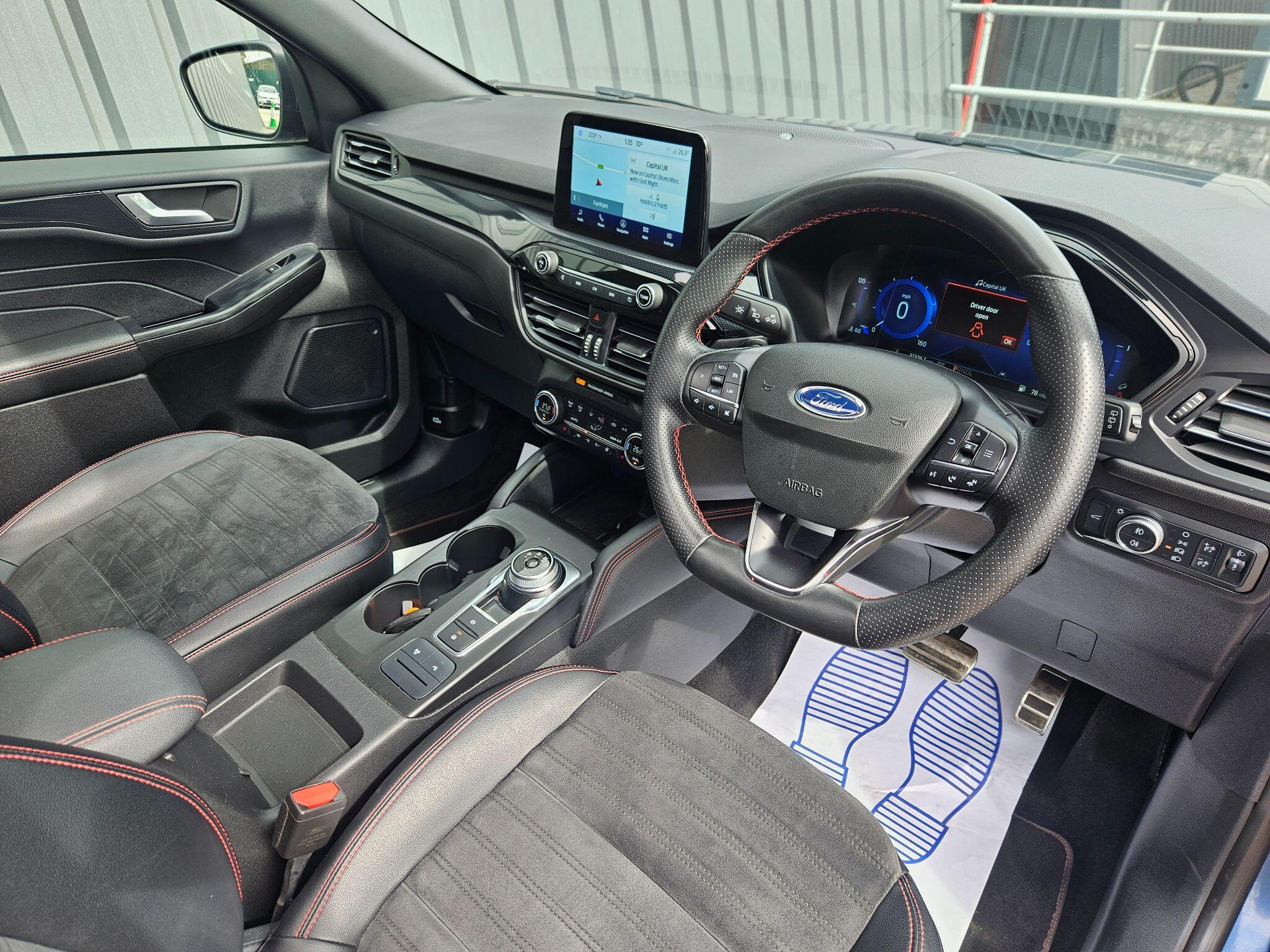 2022 Ford Kuga image 22