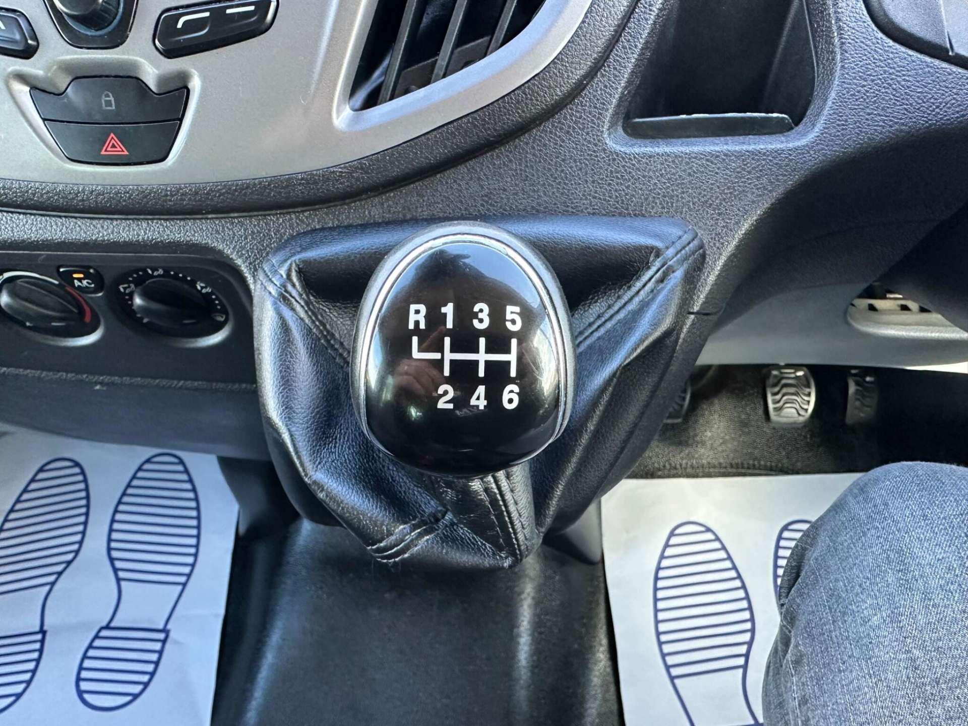 Ford Transit view 11