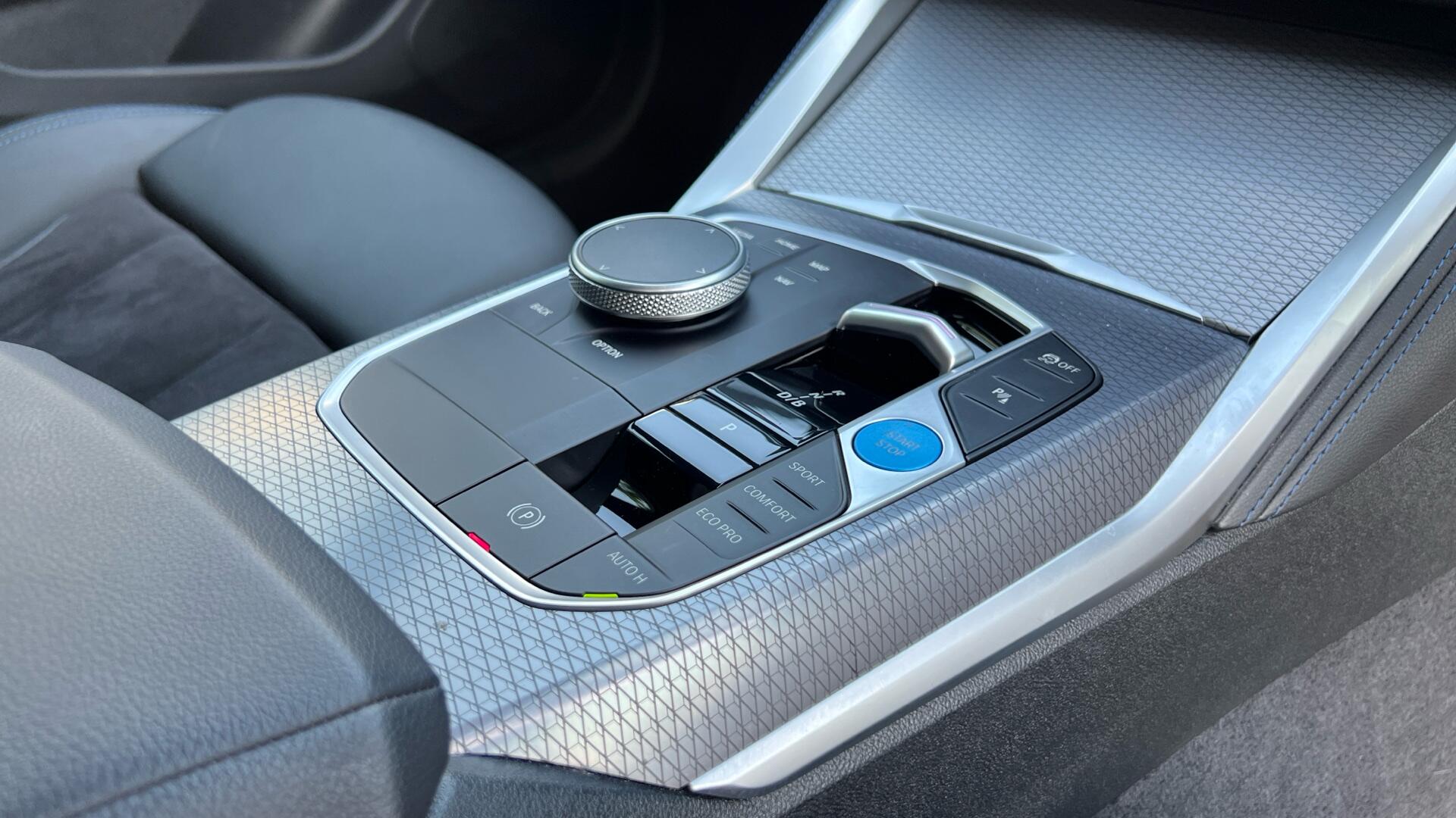 BMW I4 view 10
