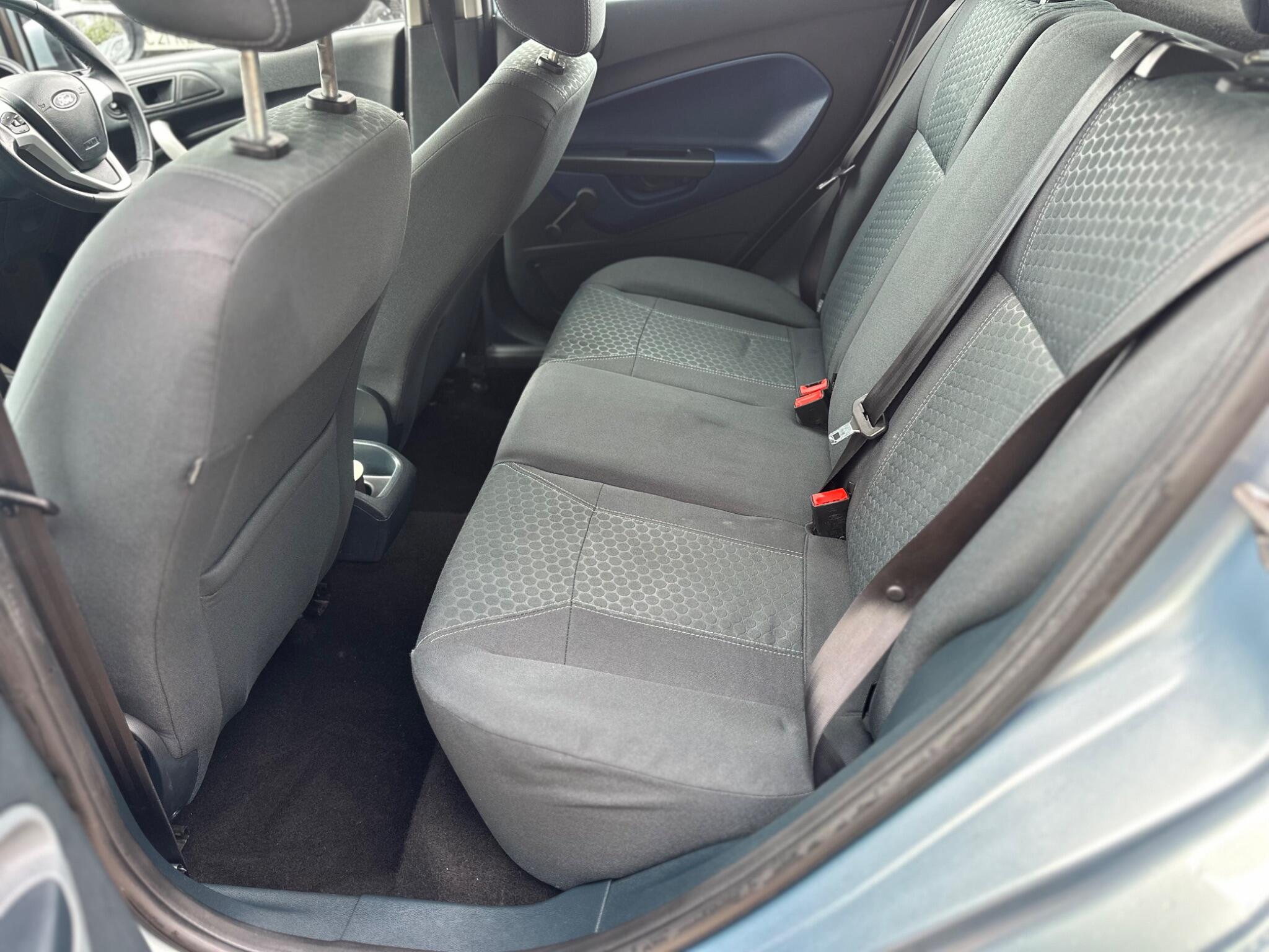 Ford Fiesta view 46