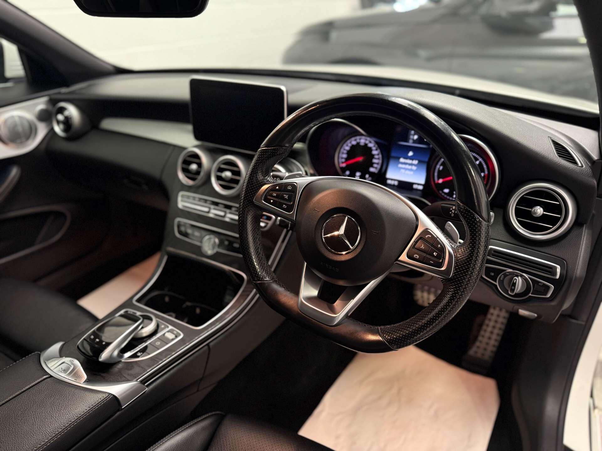 Mercedes-Benz C-Class view 17