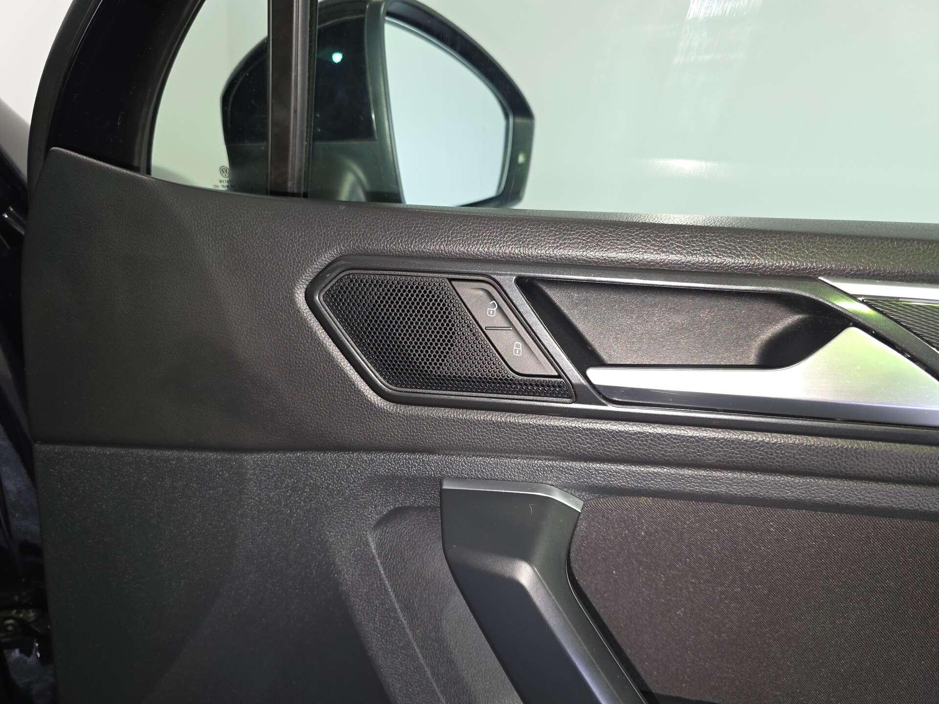 Volkswagen Tiguan view 42