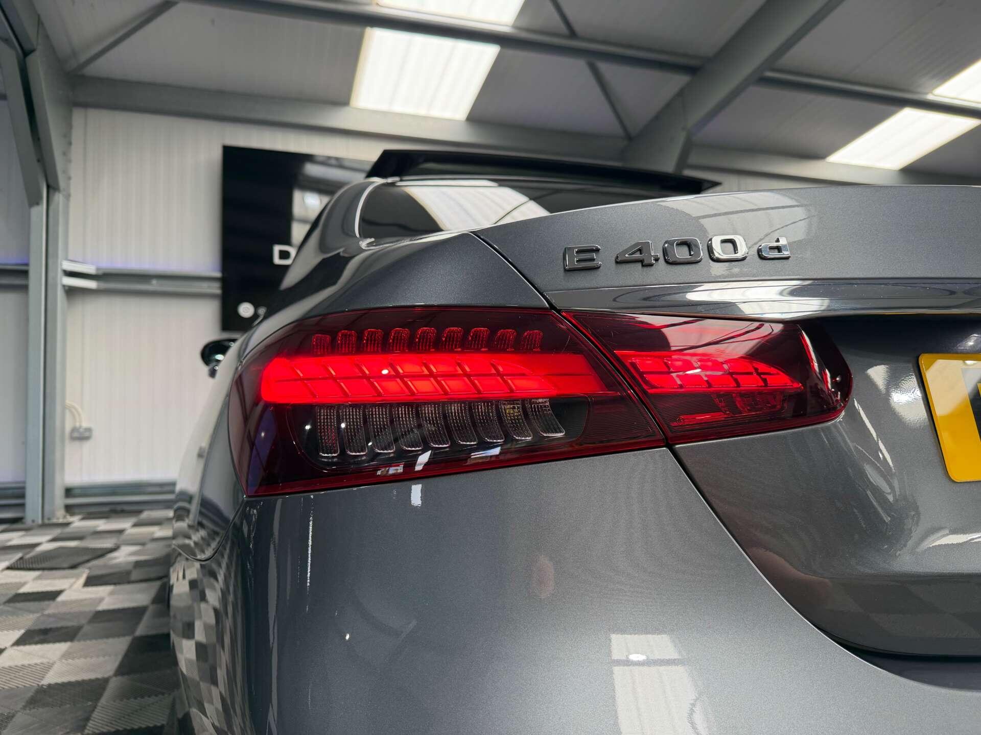 Mercedes-Benz E Class view 8