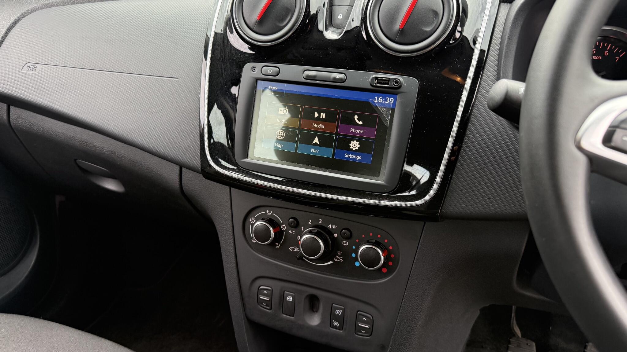 Dacia Sandero view 23
