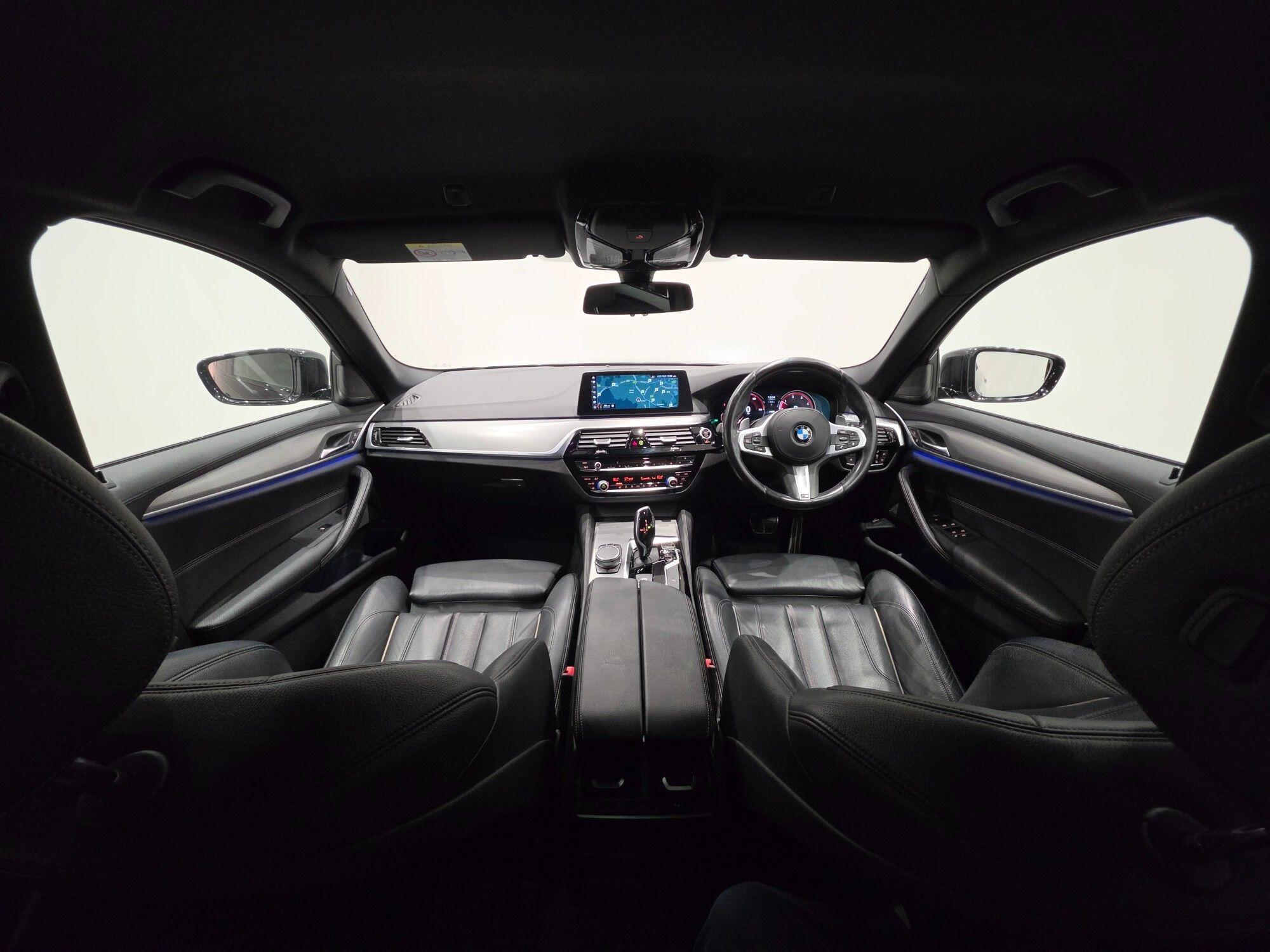 BMW 5 Series view 80