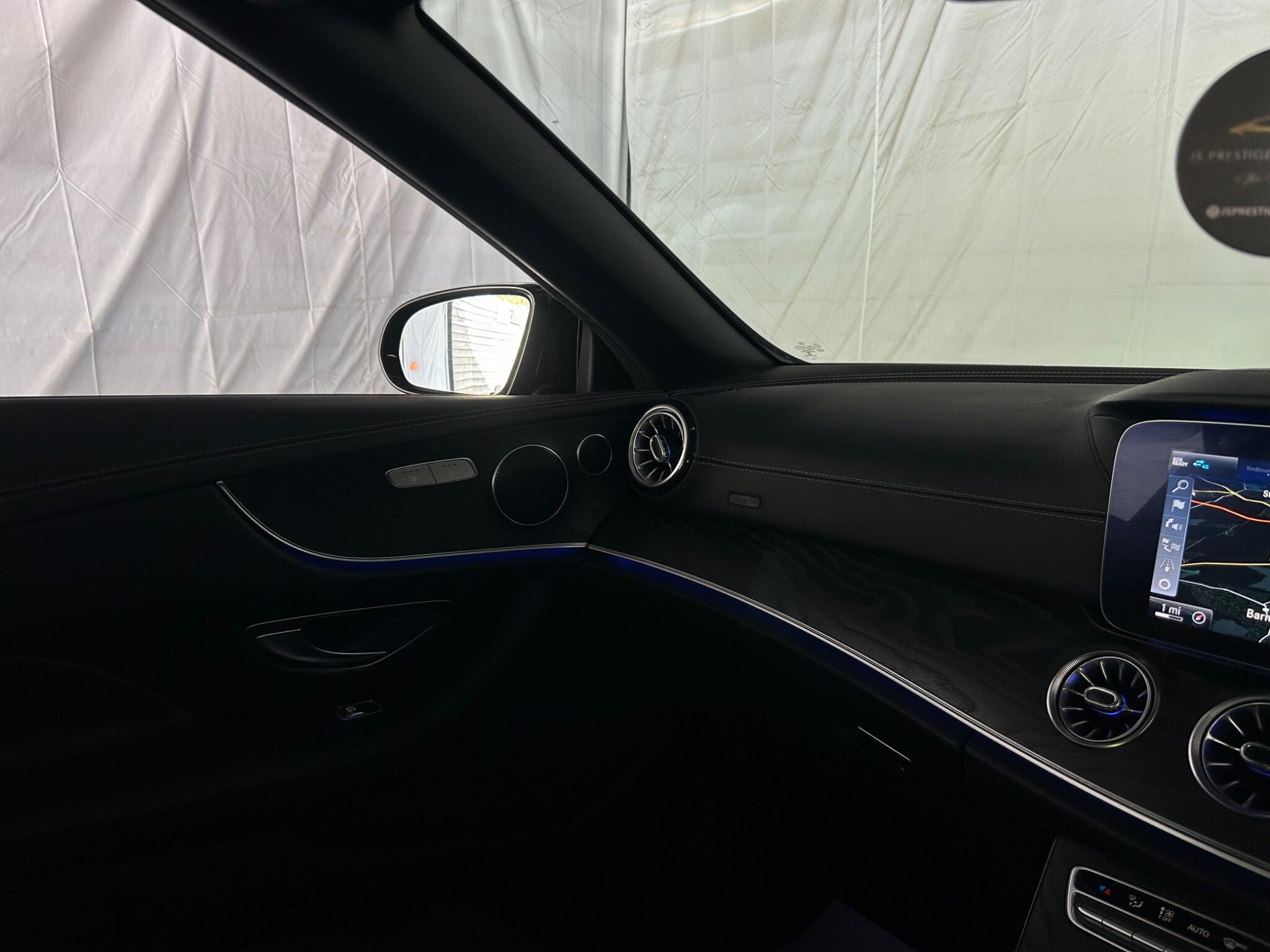 Mercedes-Benz E Class view 21