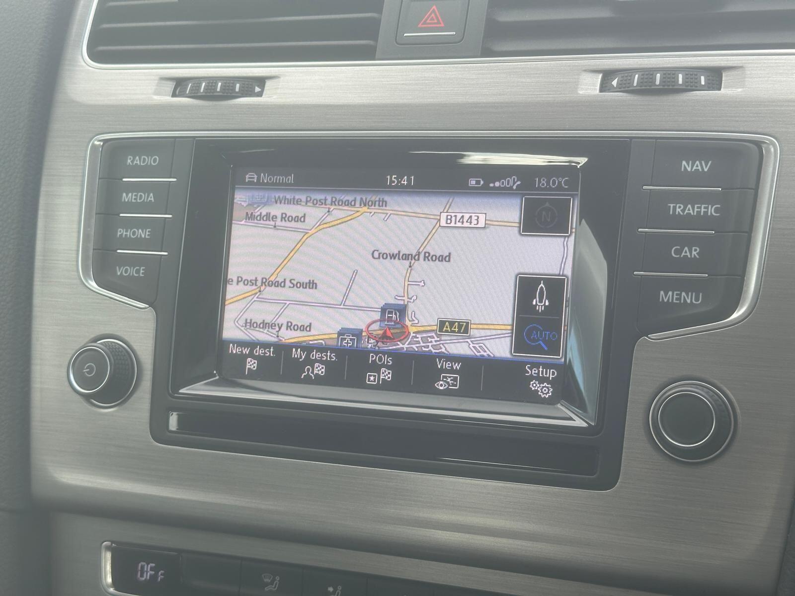 Volkswagen Golf view 13
