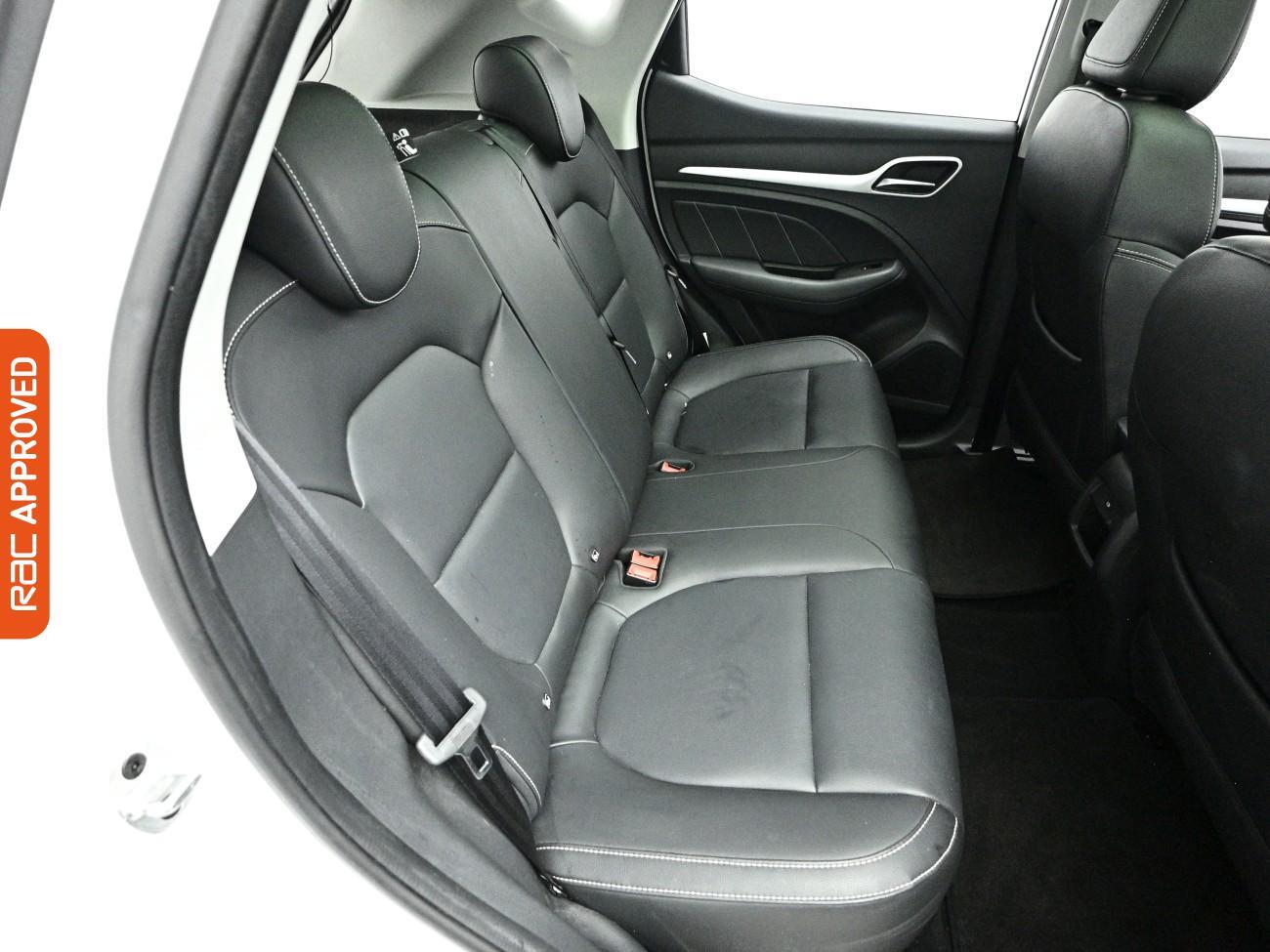 MG ZS view 13