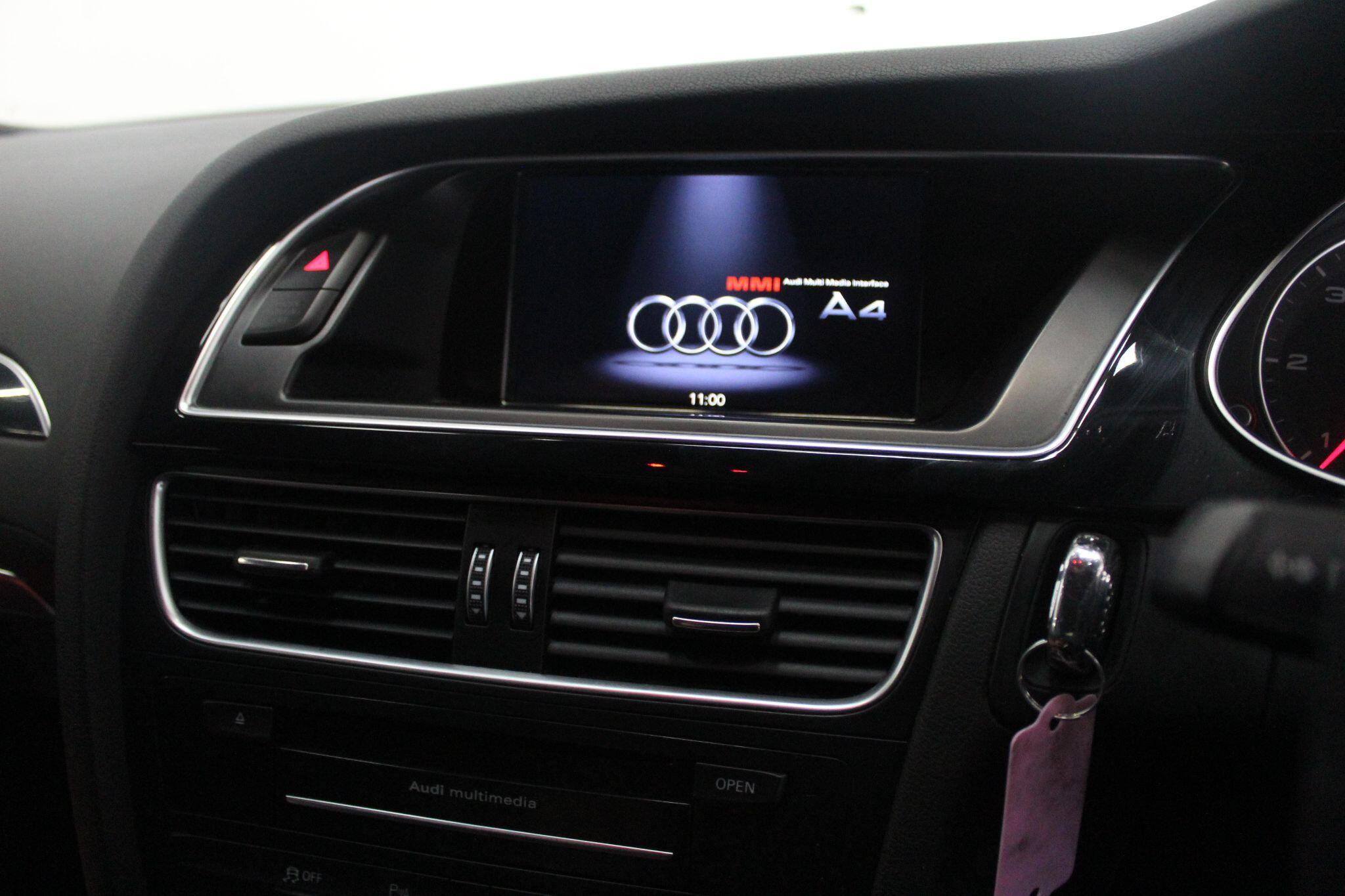 Audi A4 view 34