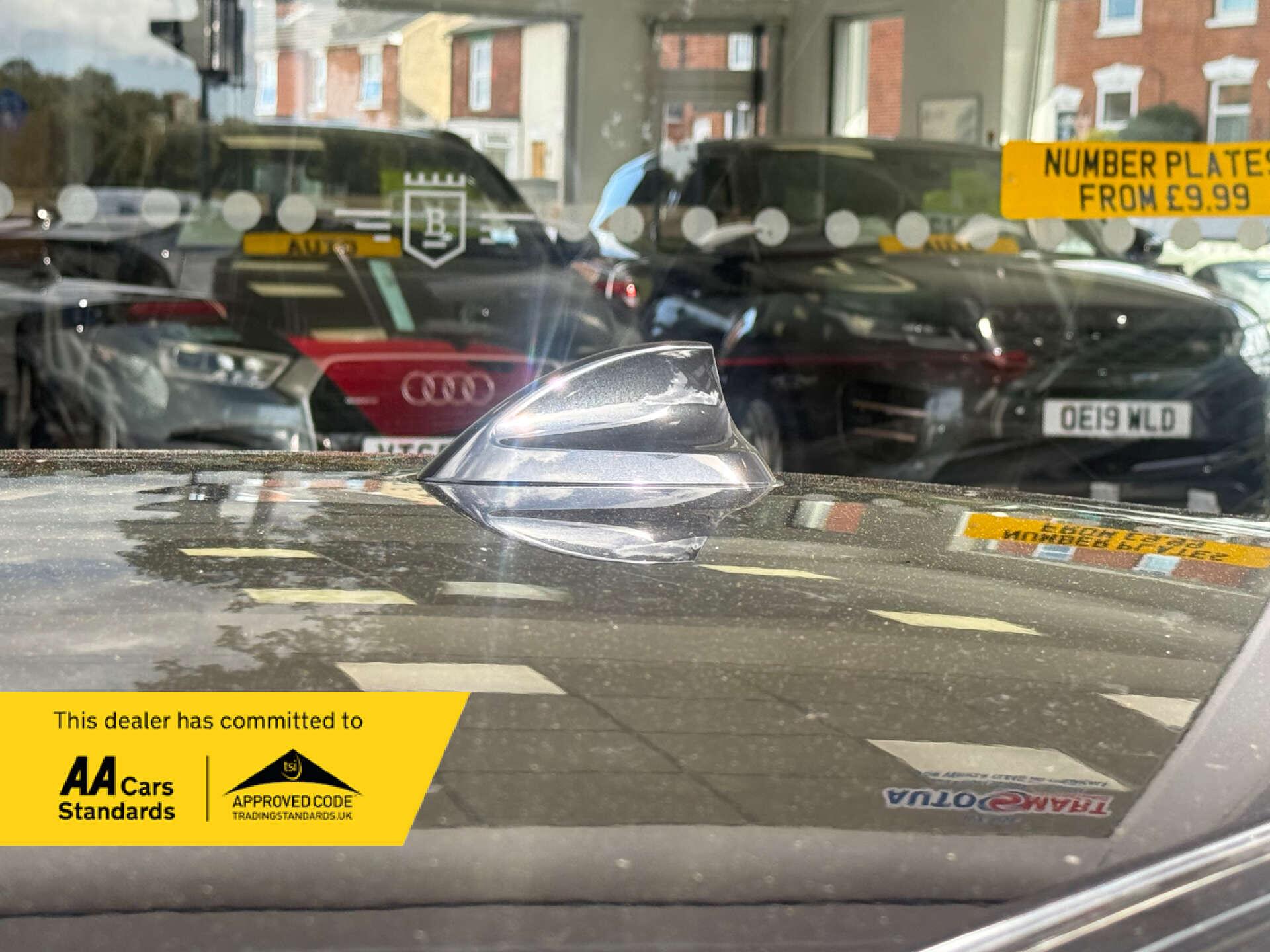 BMW 1 Series view 18