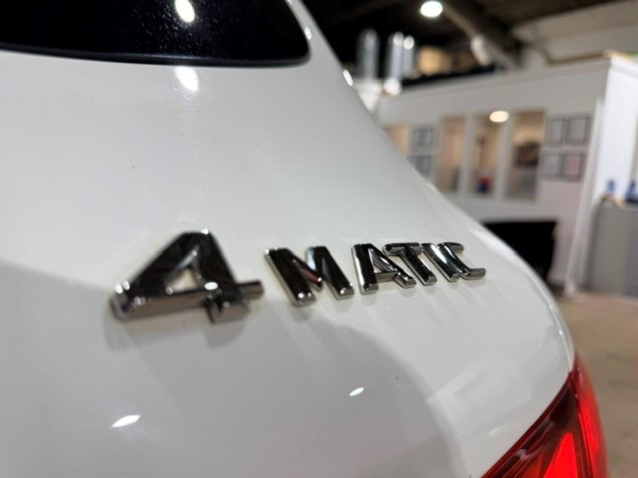 Mercedes-Benz GLC view 23