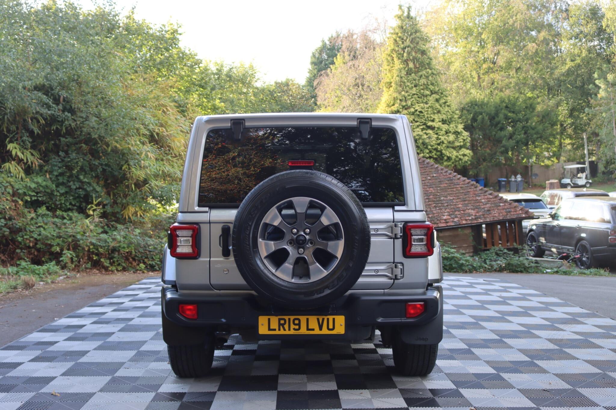 Jeep Wrangler view 60