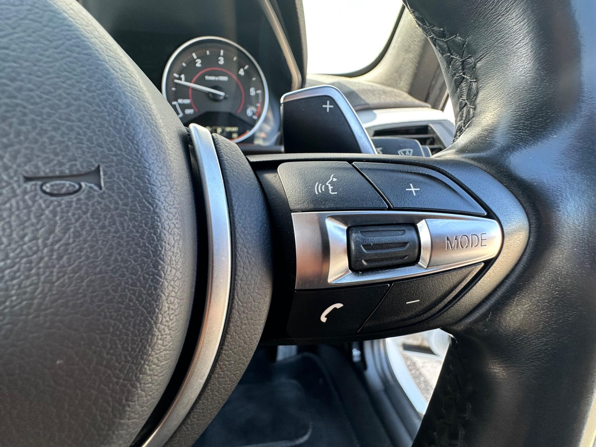 BMW 1 Series view 16