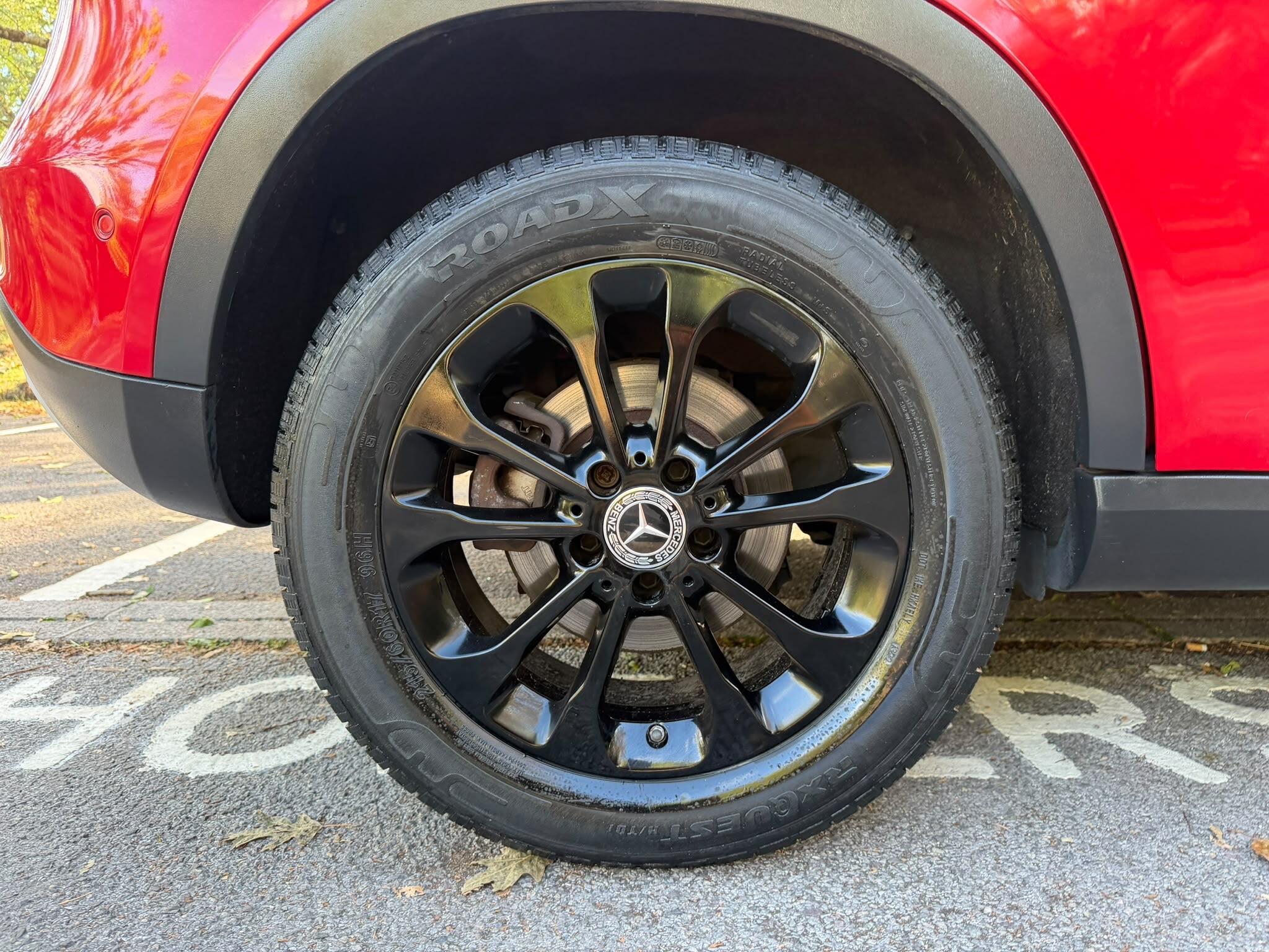 Mercedes-Benz Gla view 26